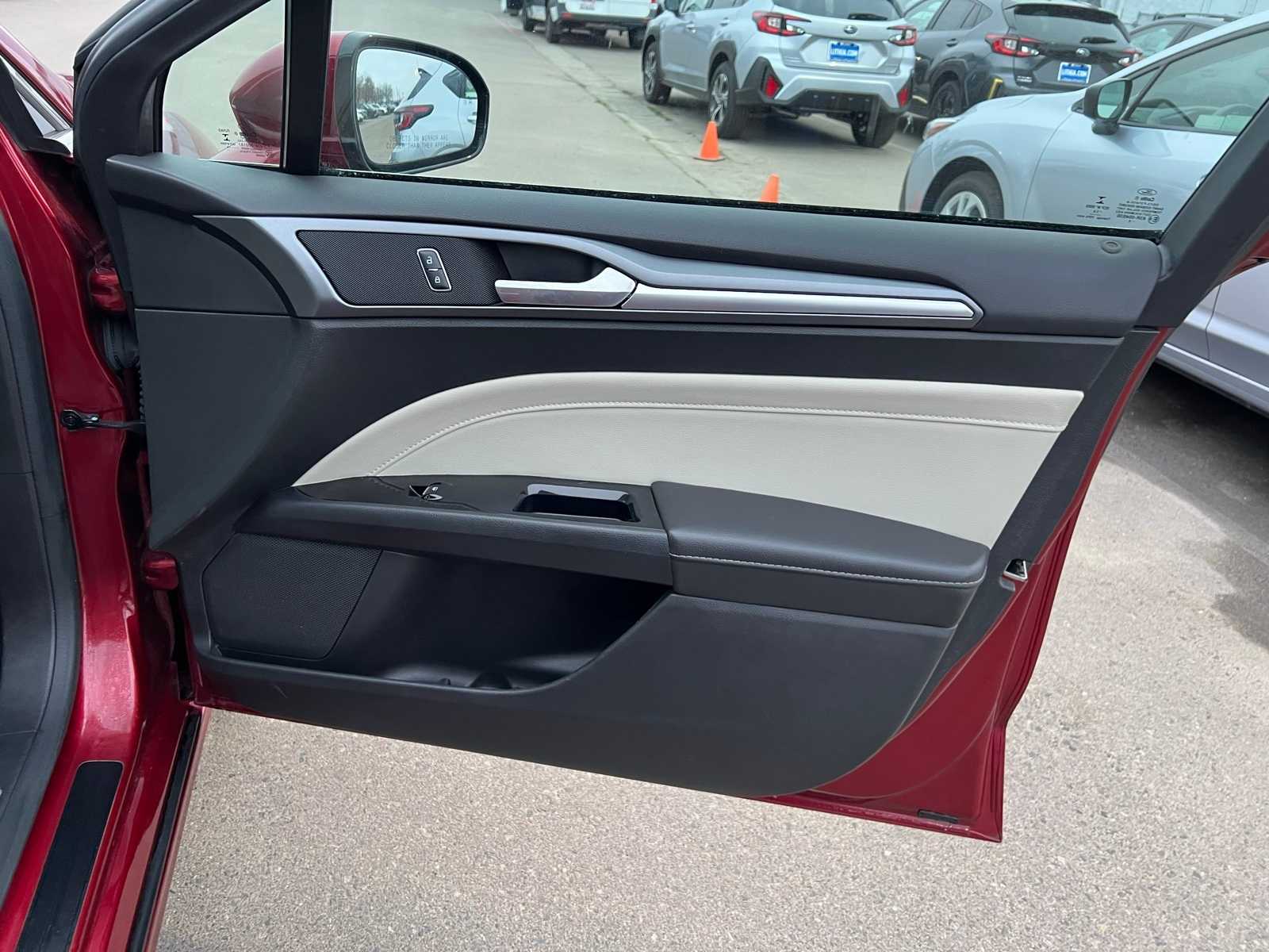 Thumbnail: 2014 Ford Fusion - 28