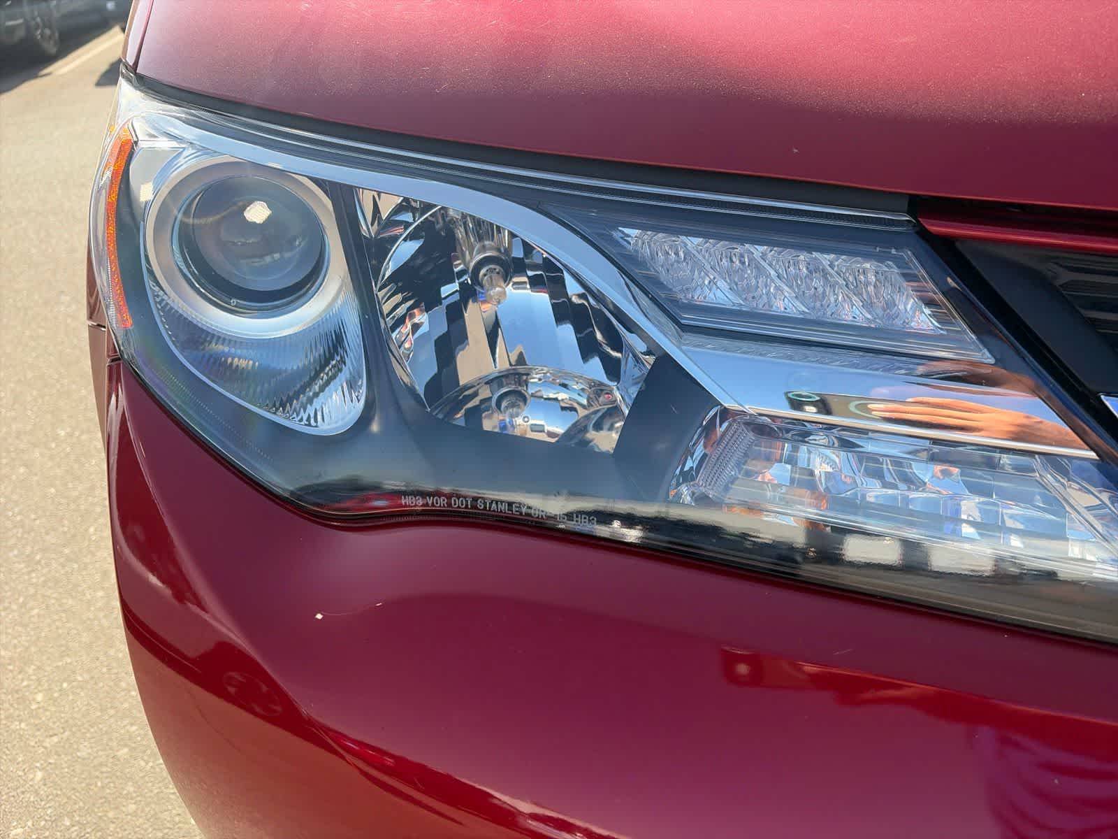Thumbnail: 2014 Toyota RAV4 - 3