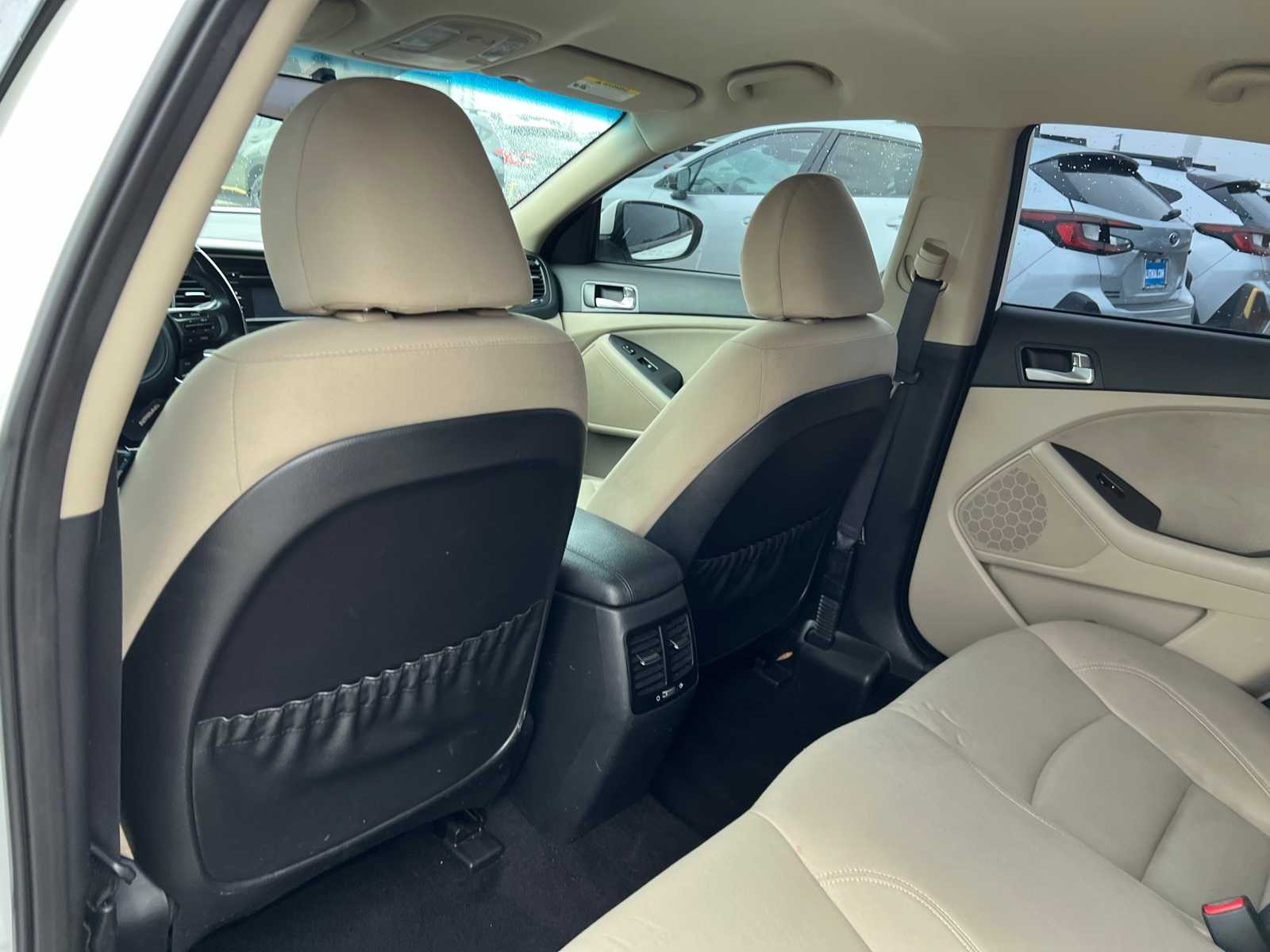 Thumbnail: 2016 Kia Optima - 18