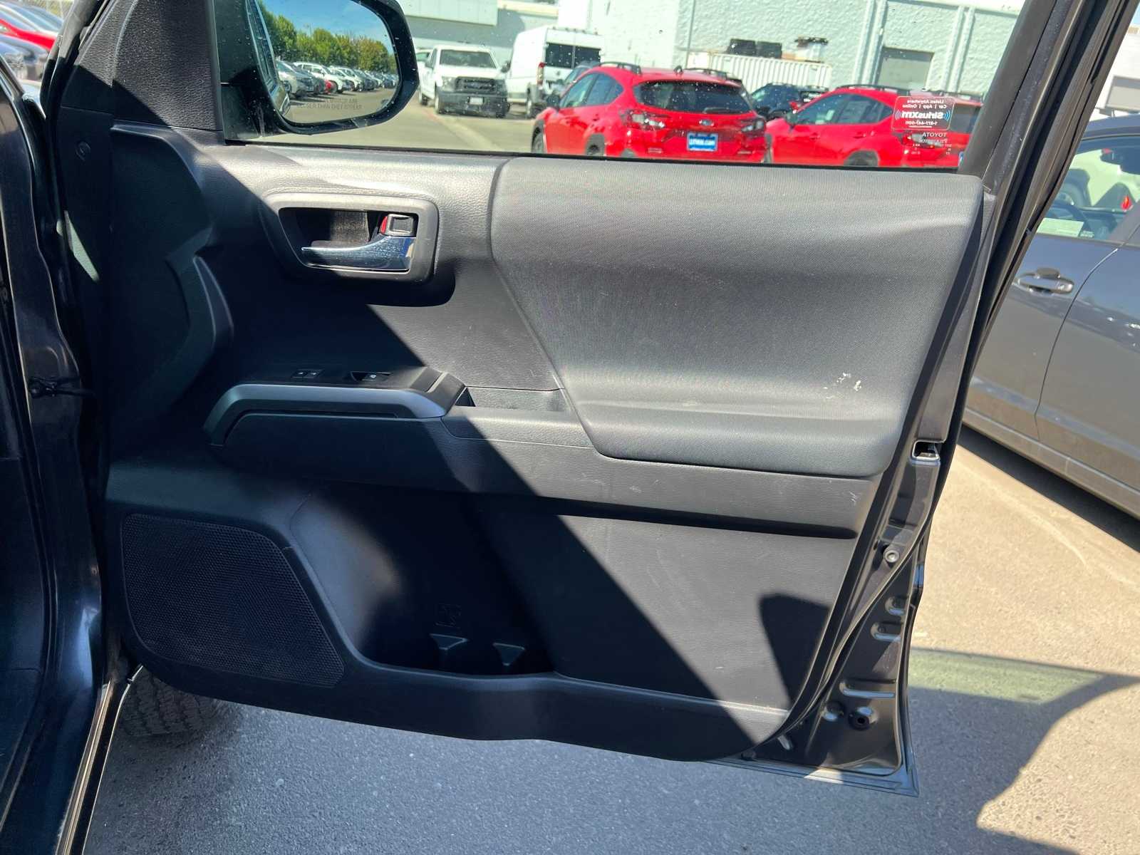 Thumbnail: 2023 Toyota Tacoma - 28