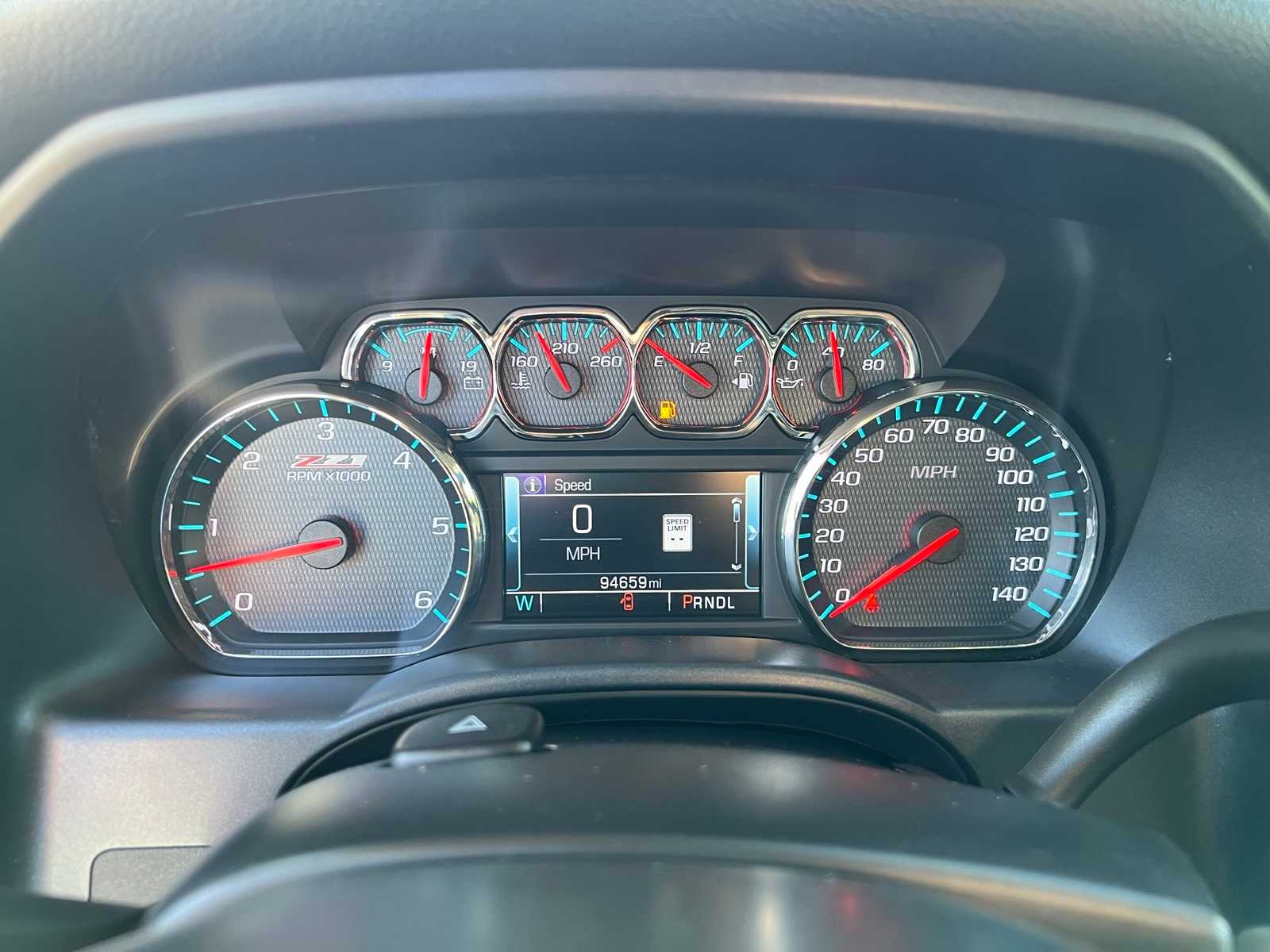 Thumbnail: 2018 Chevrolet Silverado 1500 - 42