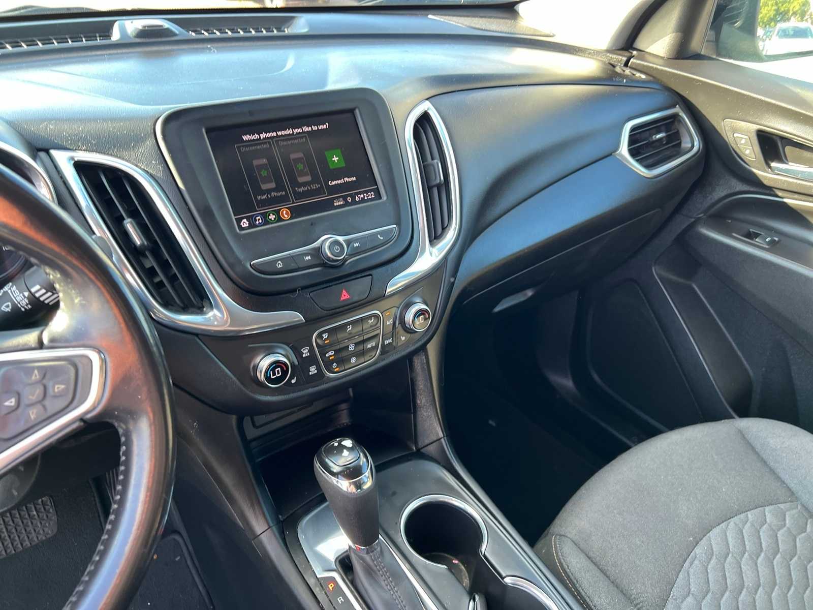 Thumbnail: 2020 Chevrolet Equinox - 32