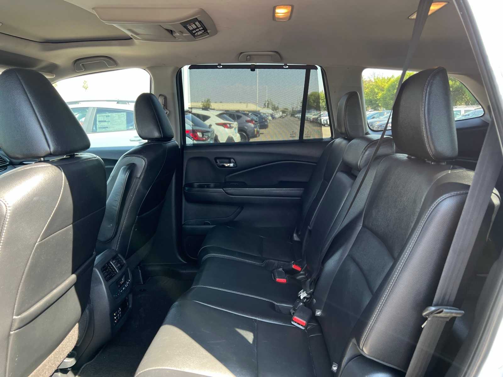 Thumbnail: 2018 Honda Pilot - 19