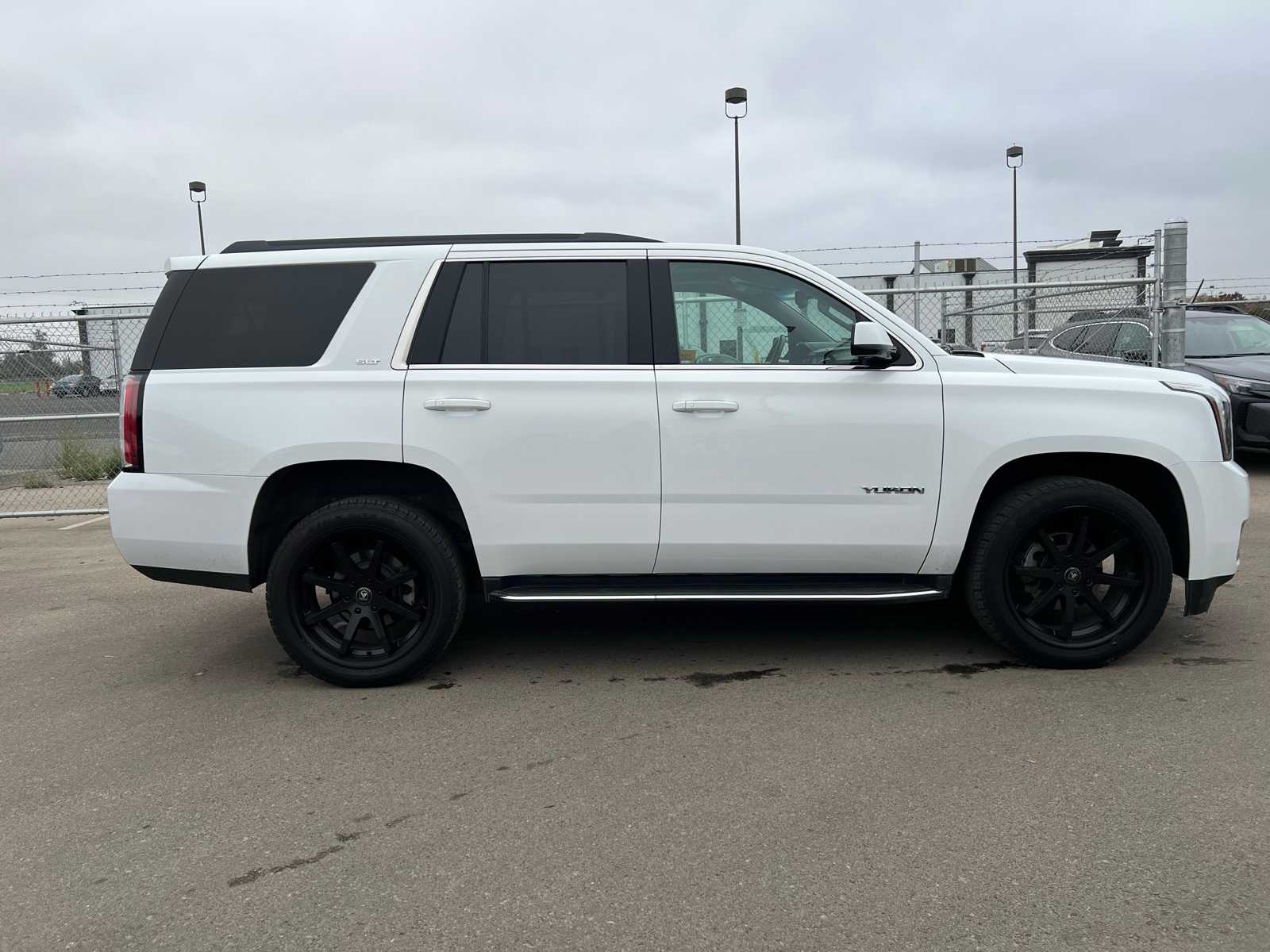 Thumbnail: 2019 GMC Yukon - 9