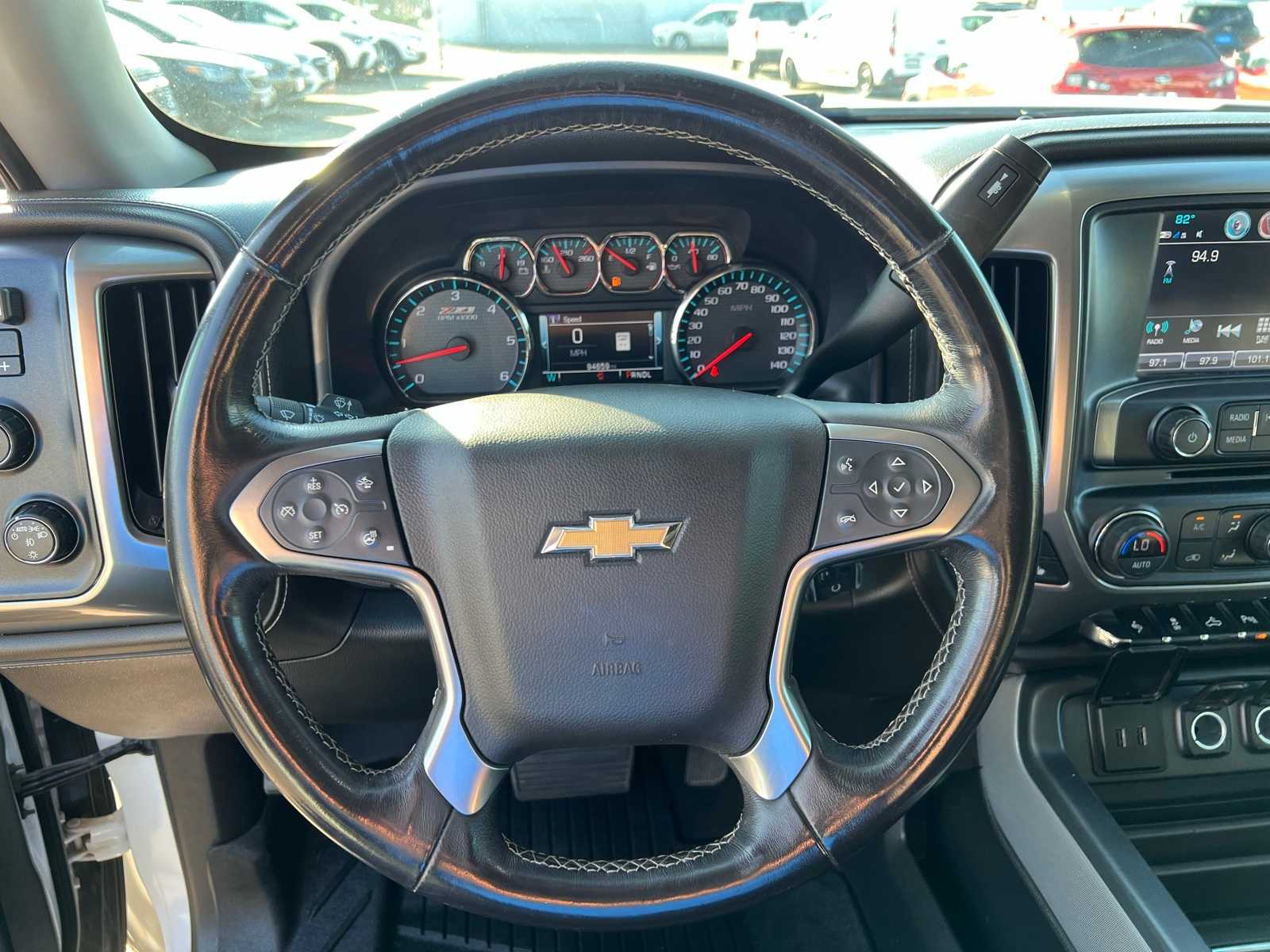 Thumbnail: 2018 Chevrolet Silverado 1500 - 33