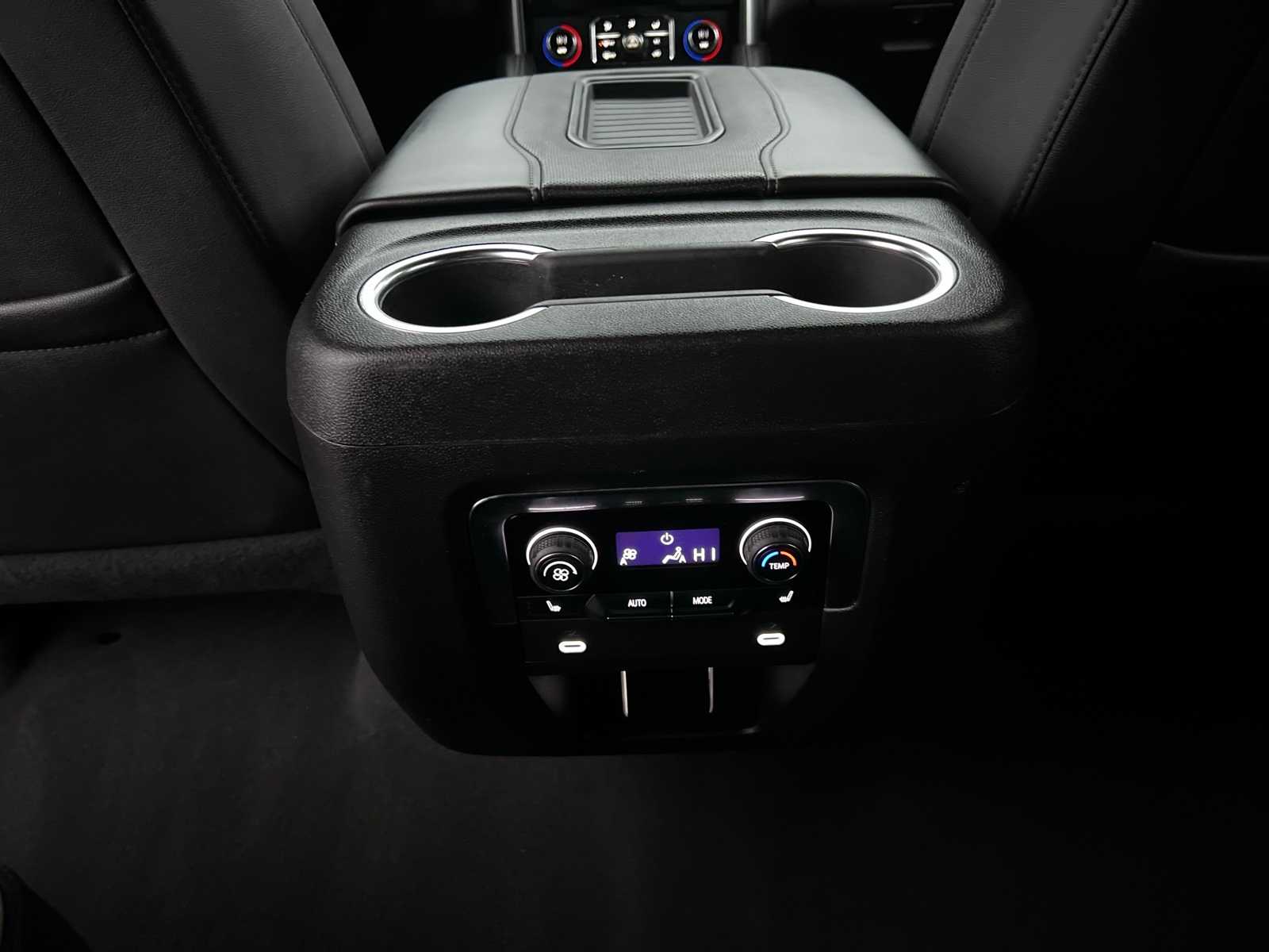 Thumbnail: 2024 Chevrolet Tahoe - 31