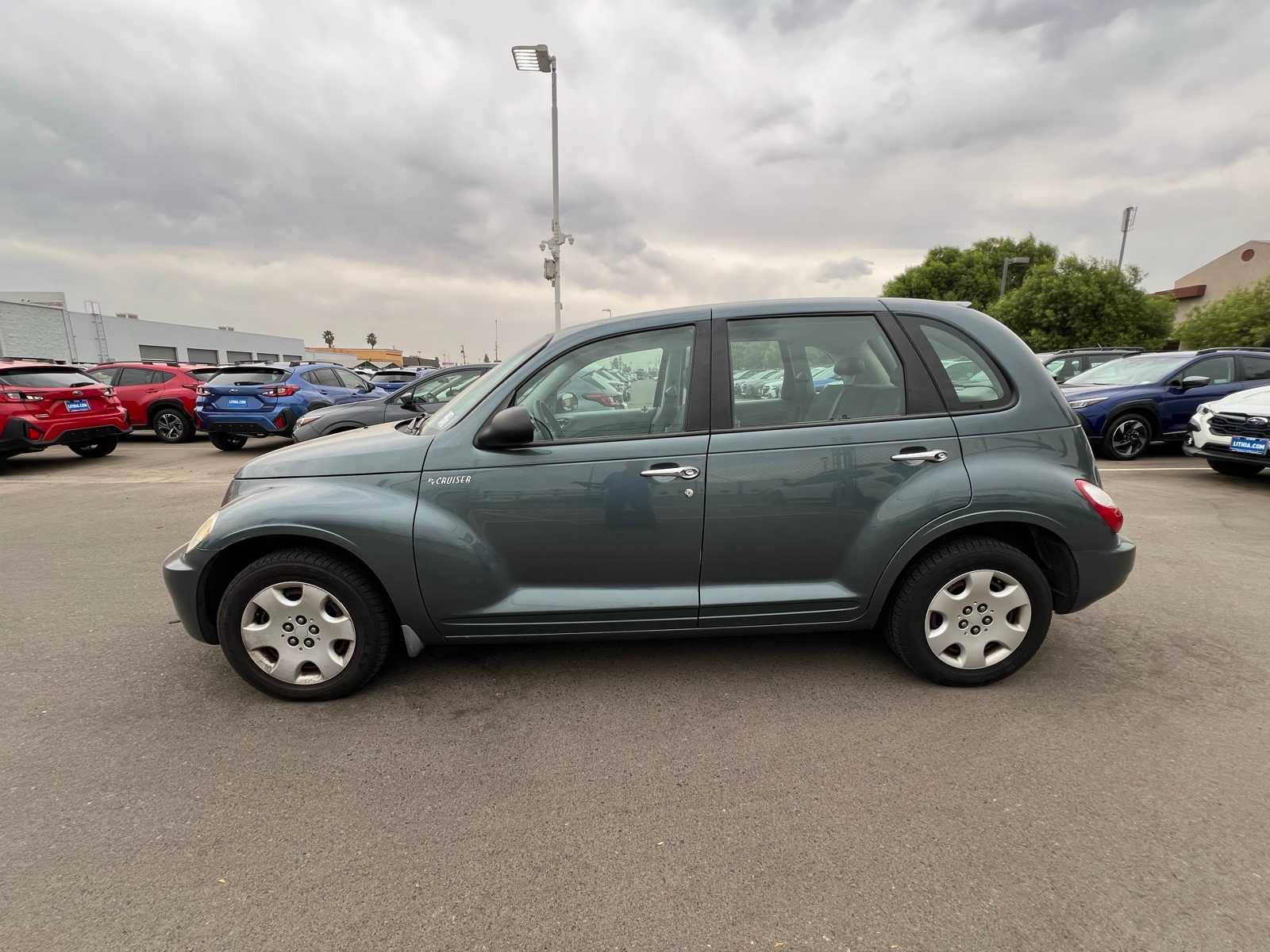 Thumbnail: 2006 Chrysler PT Cruiser - 2