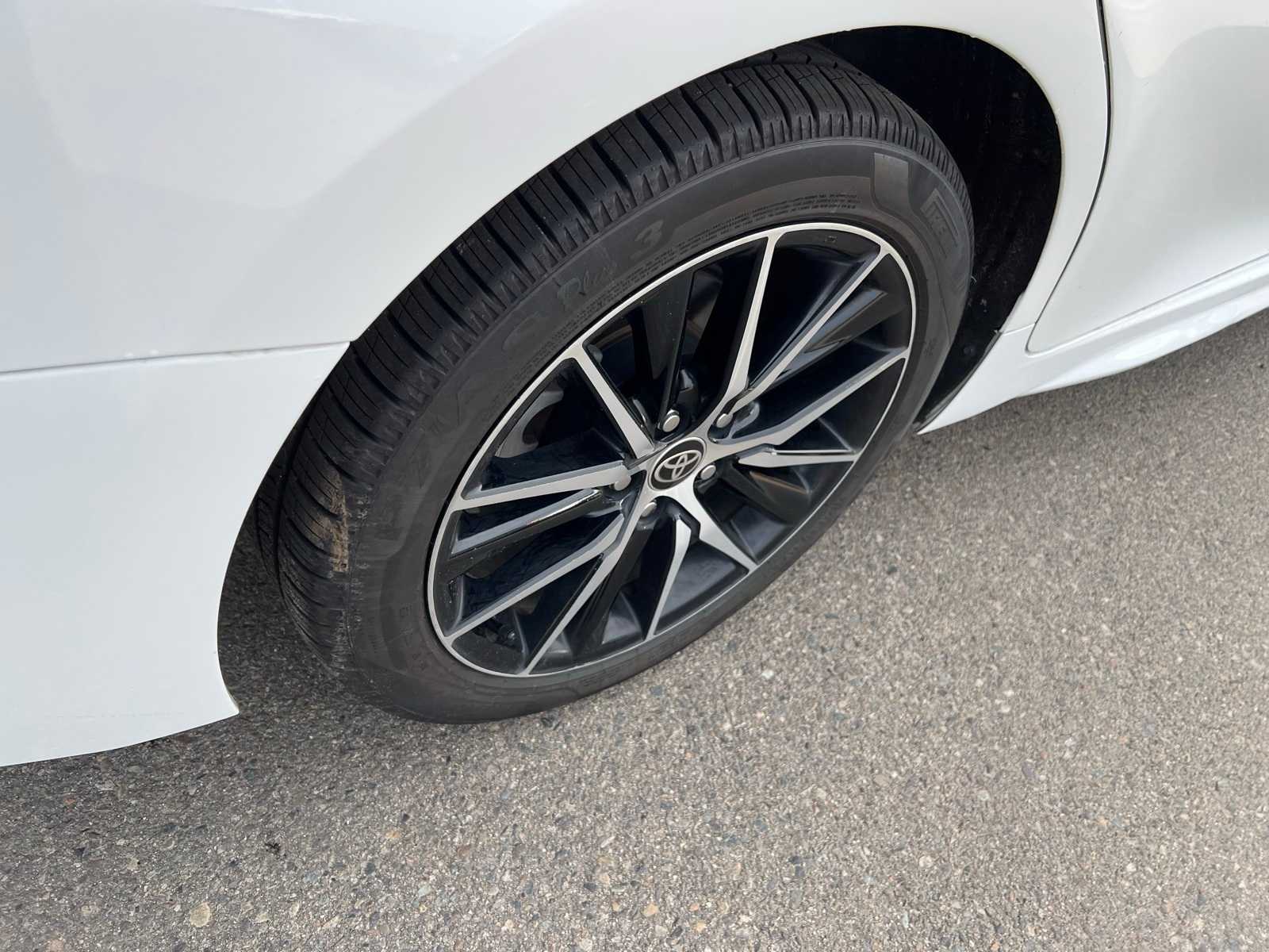 Thumbnail: 2021 Toyota Camry - 20