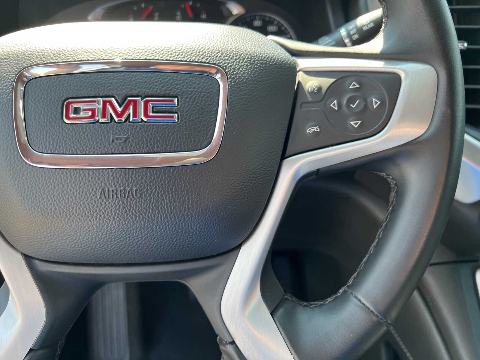 Thumbnail: 2023 GMC Acadia - 36