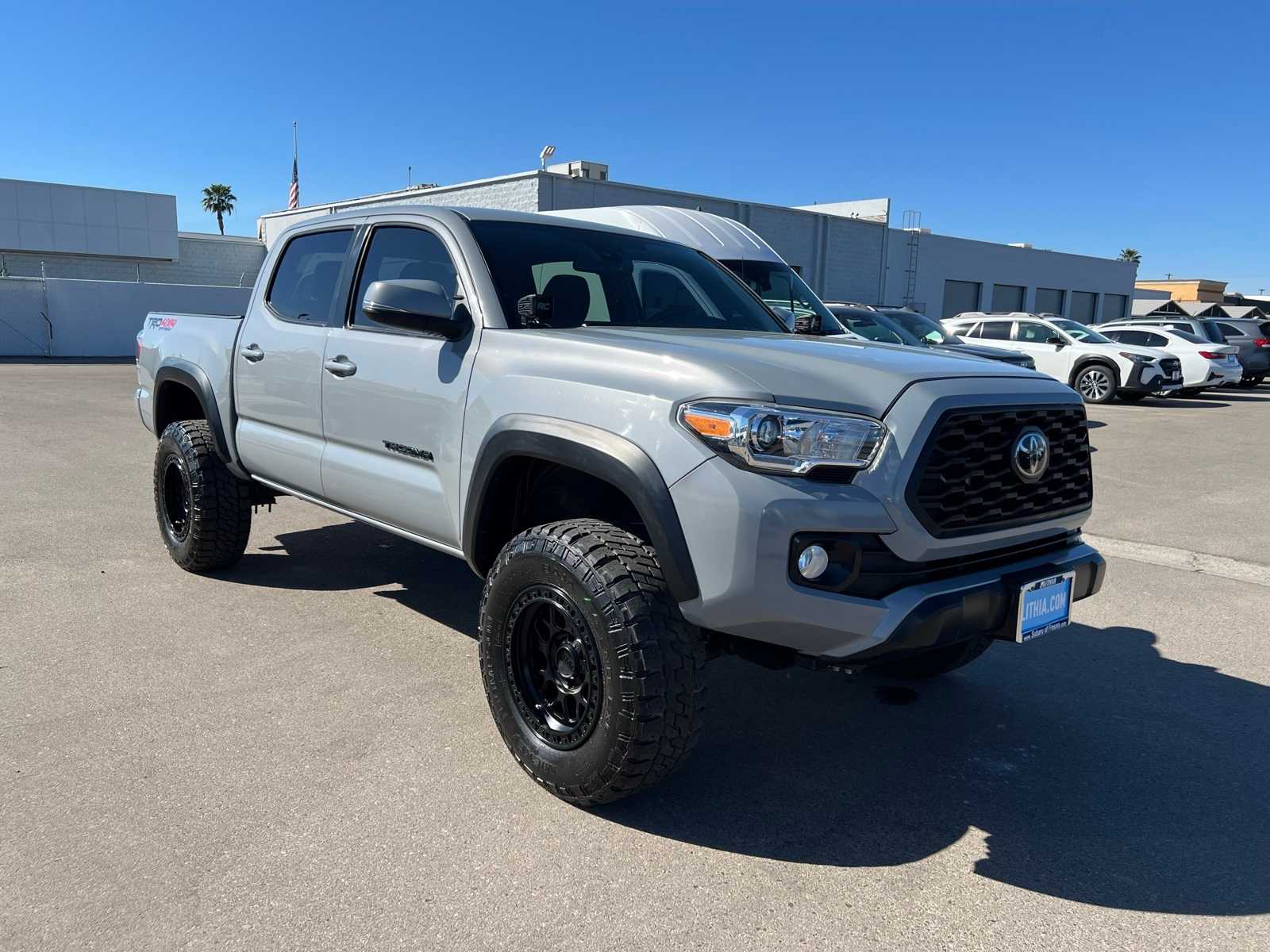 Thumbnail: 2021 Toyota Tacoma - 10