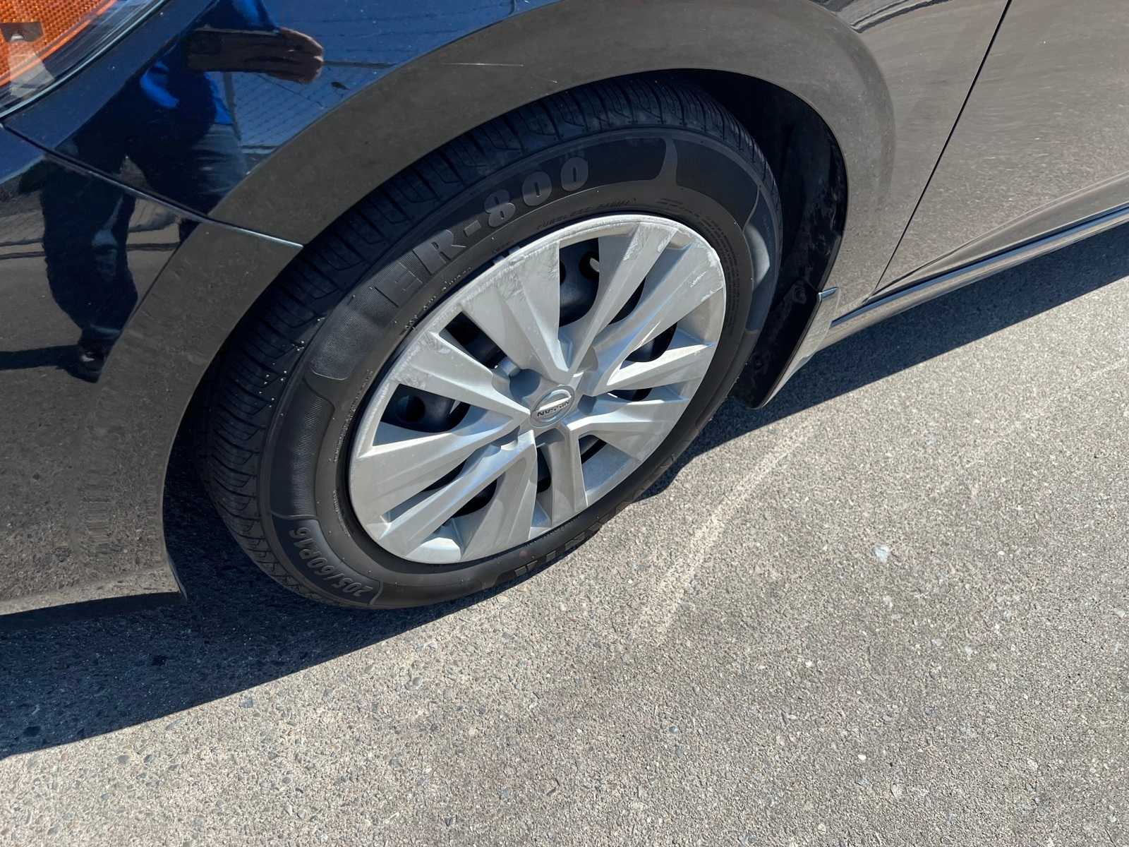2022 Nissan Sentra S 12