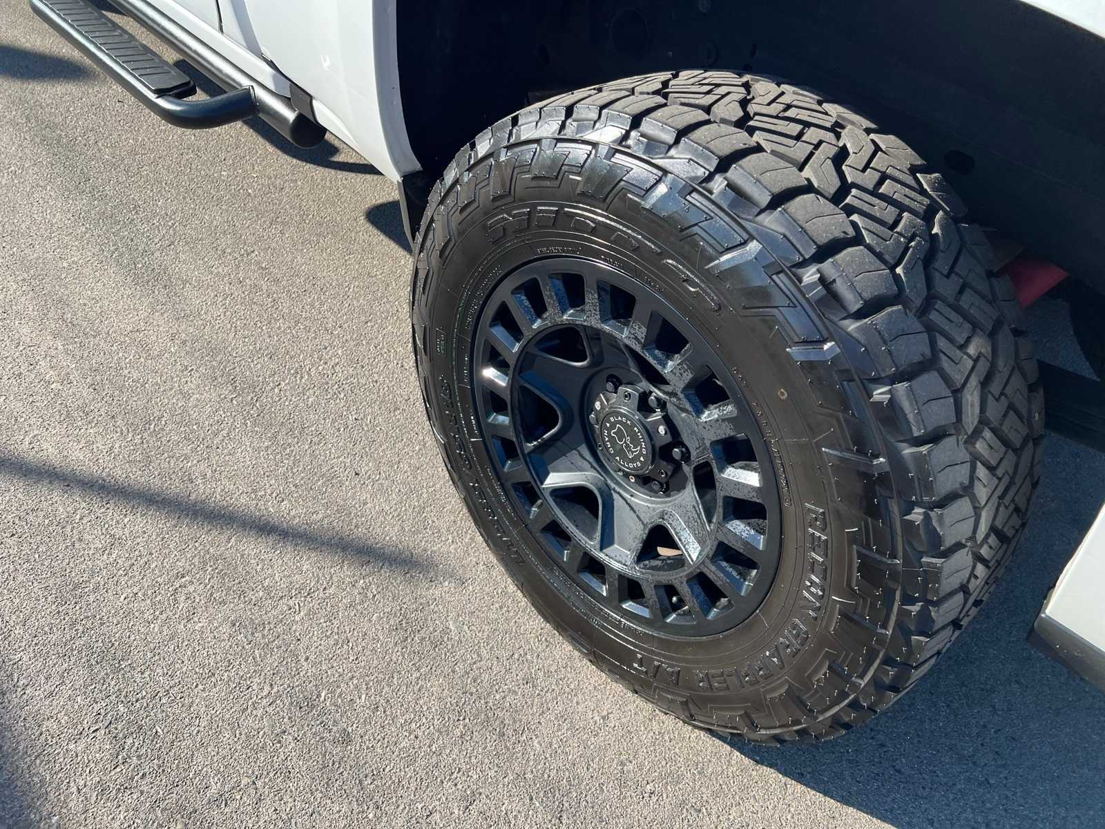 Thumbnail: 2018 Chevrolet Silverado 1500 - 16