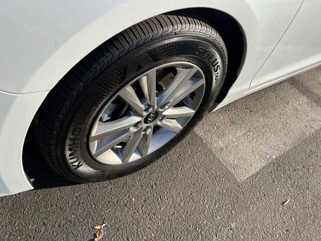 Thumbnail: 2015 Hyundai Sonata - 12