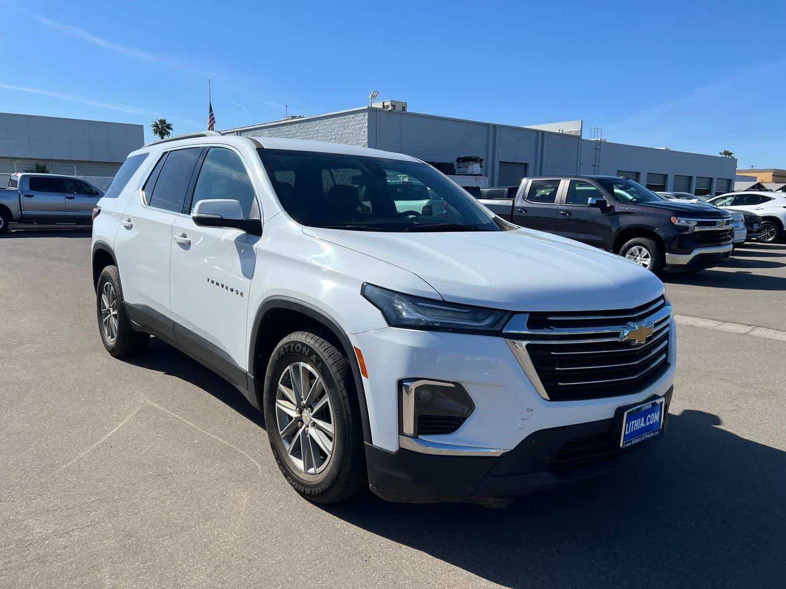 Thumbnail: 2023 Chevrolet Traverse - 11