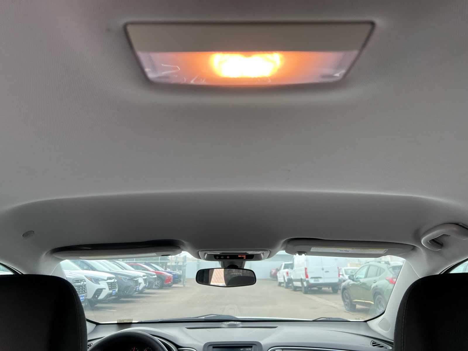 Thumbnail: 2018 Chevrolet Malibu - 30