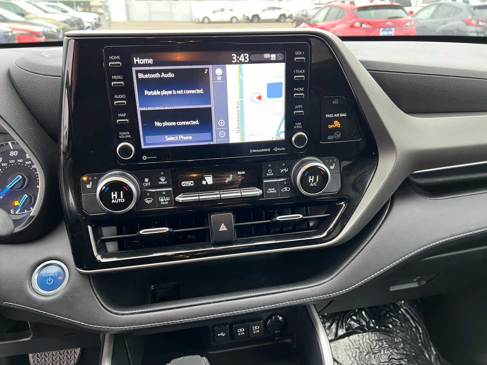 Thumbnail: 2021 Toyota Highlander - 38