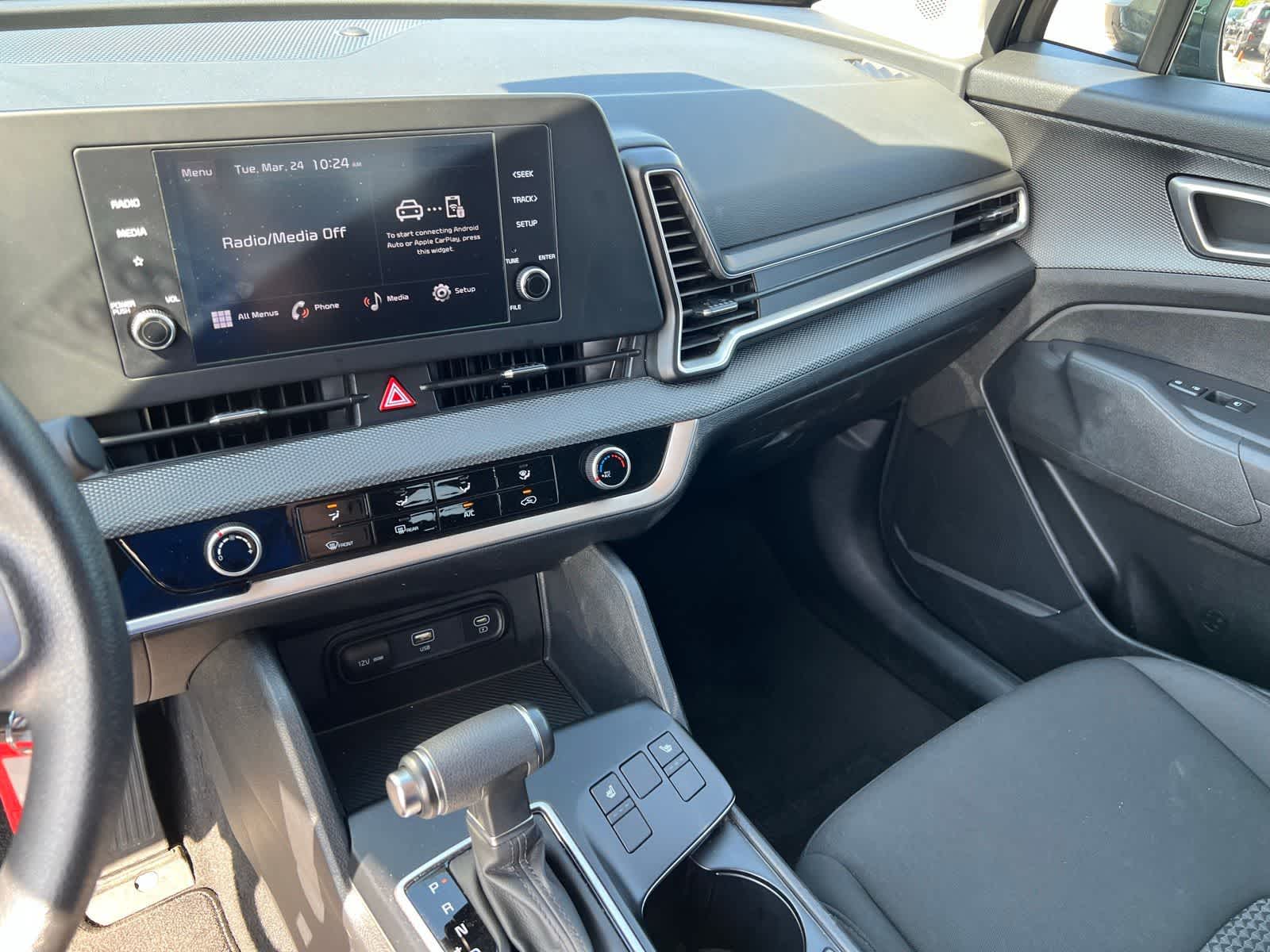 Thumbnail: 2025 Kia Sportage - 32