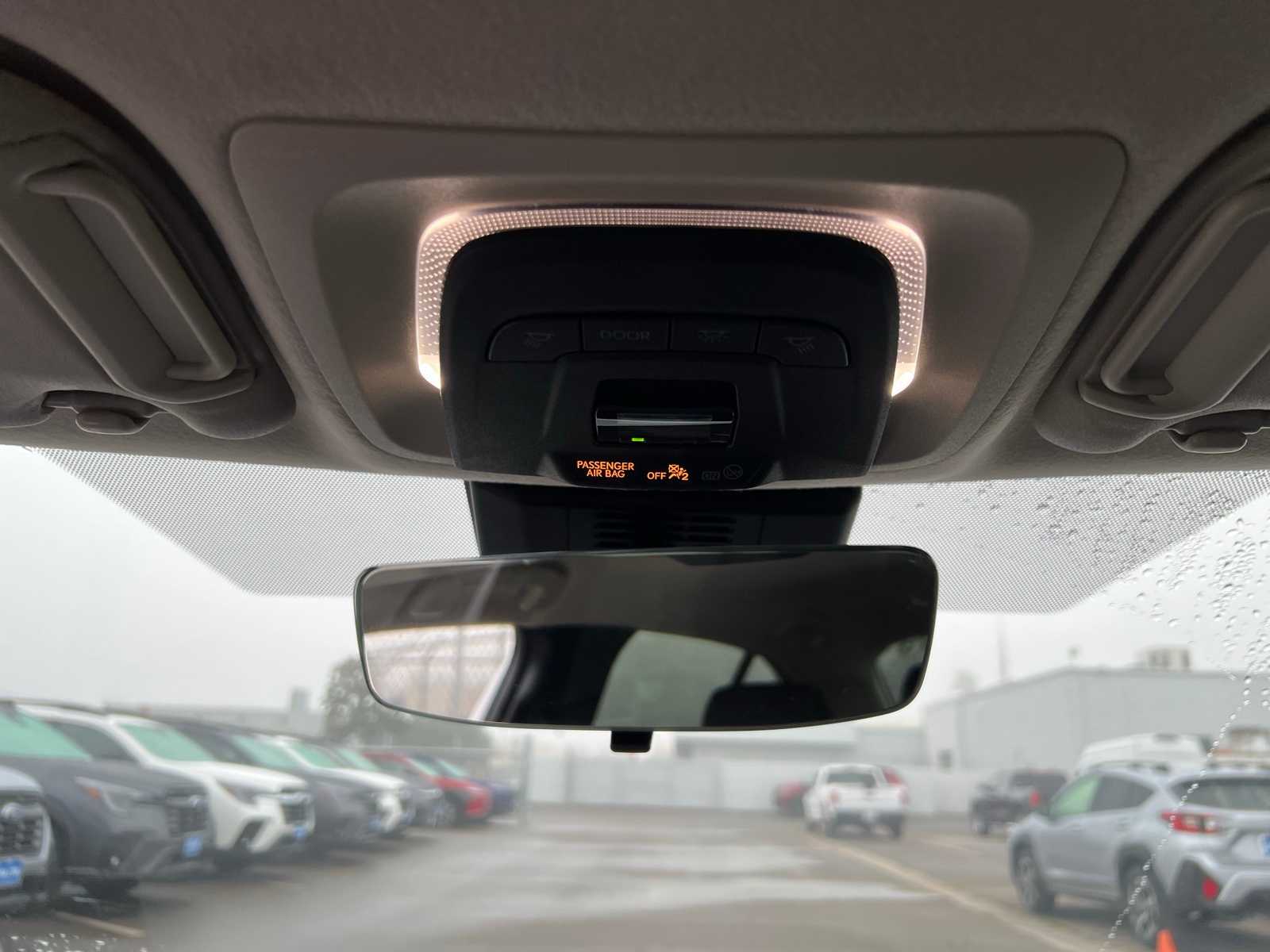 Thumbnail: 2023 Toyota Corolla - 33