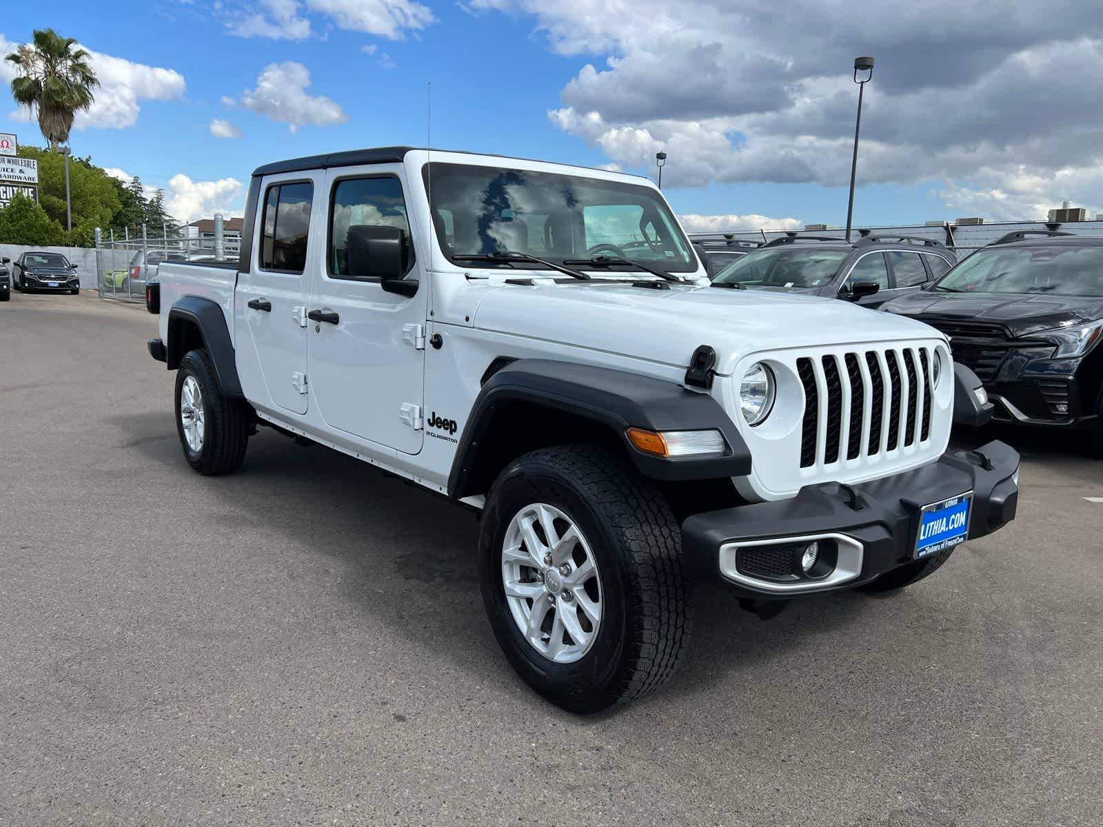Thumbnail: 2023 Jeep Gladiator - 8