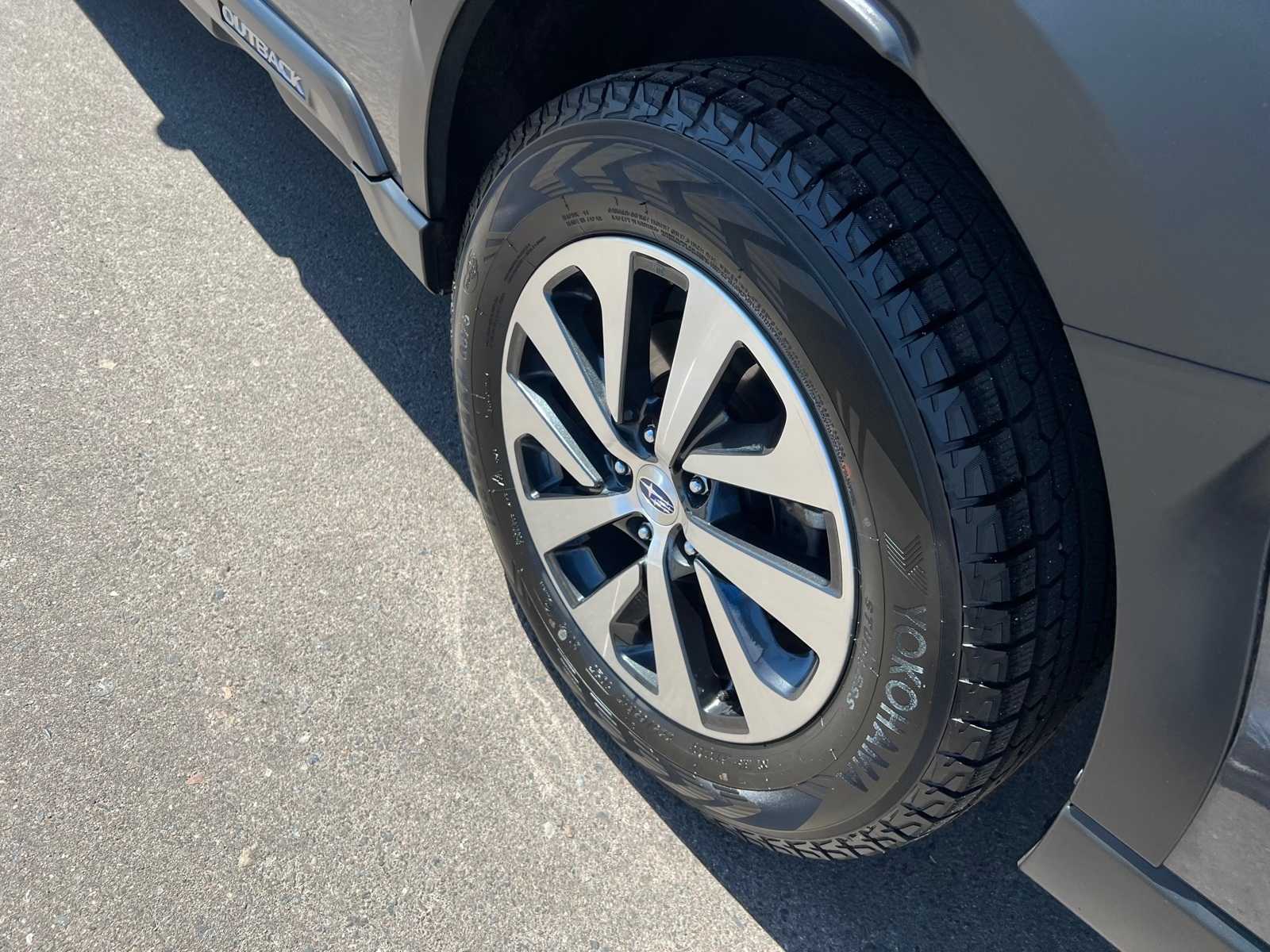 2023 Subaru Outback Premium 17