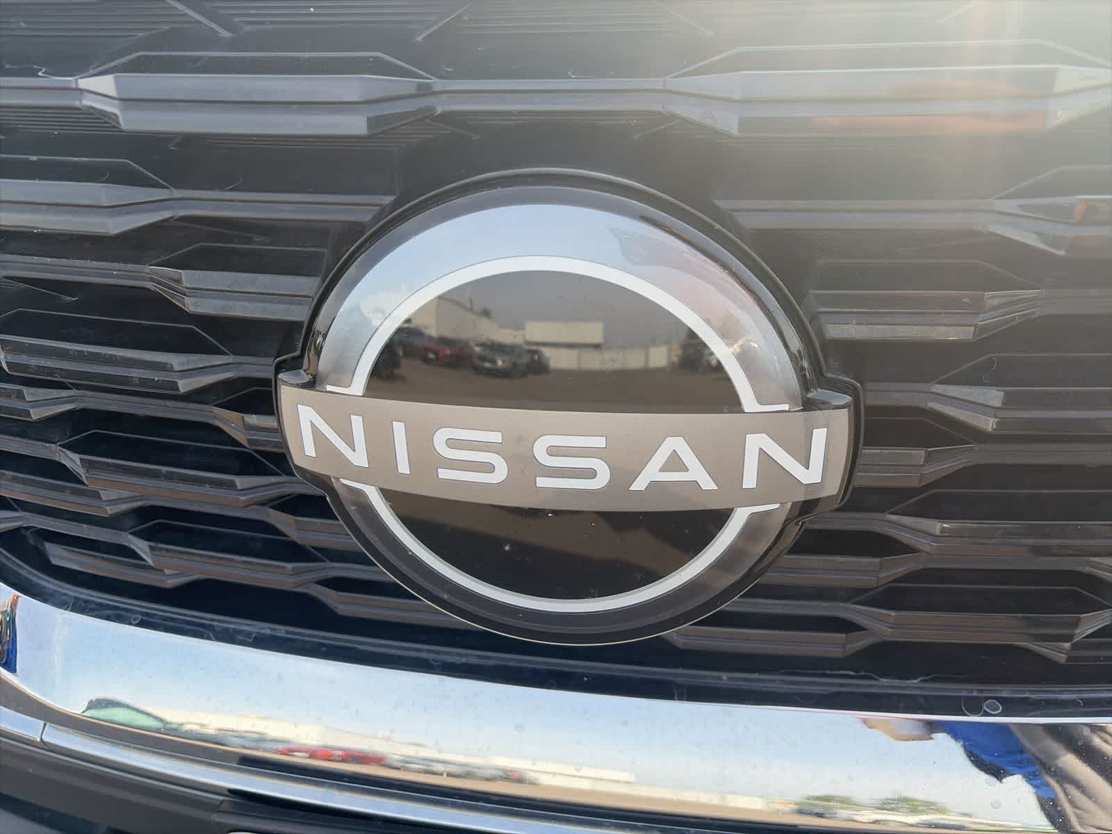 Thumbnail: 2023 Nissan Rogue - 3