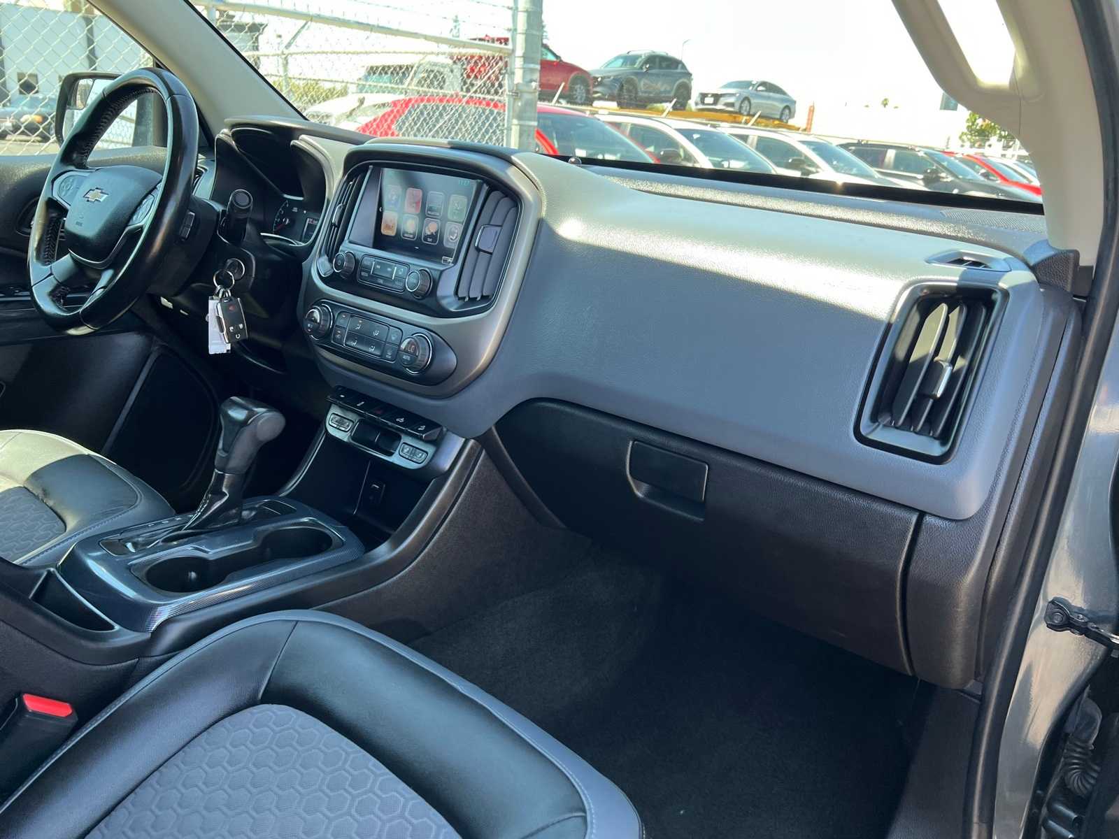 Thumbnail: 2017 Chevrolet Colorado - 25