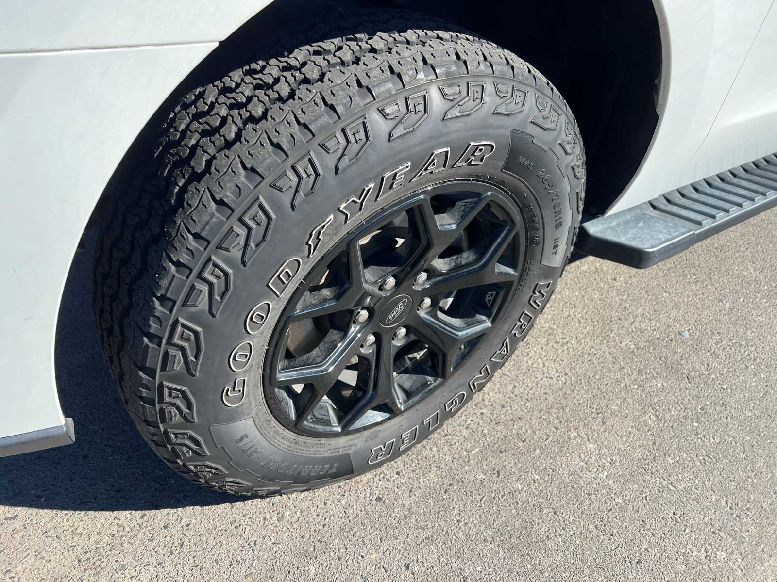 Thumbnail: 2022 Ford Expedition - 12