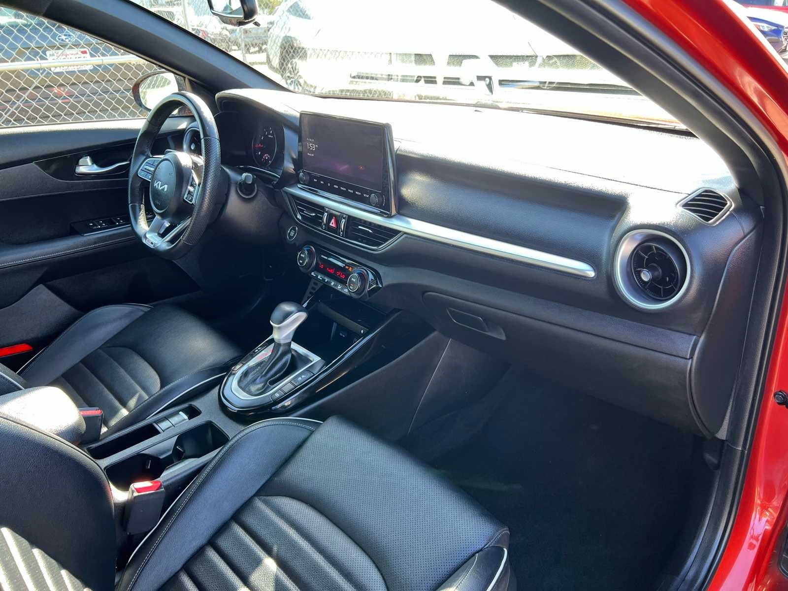 Thumbnail: 2023 Kia Forte - 25