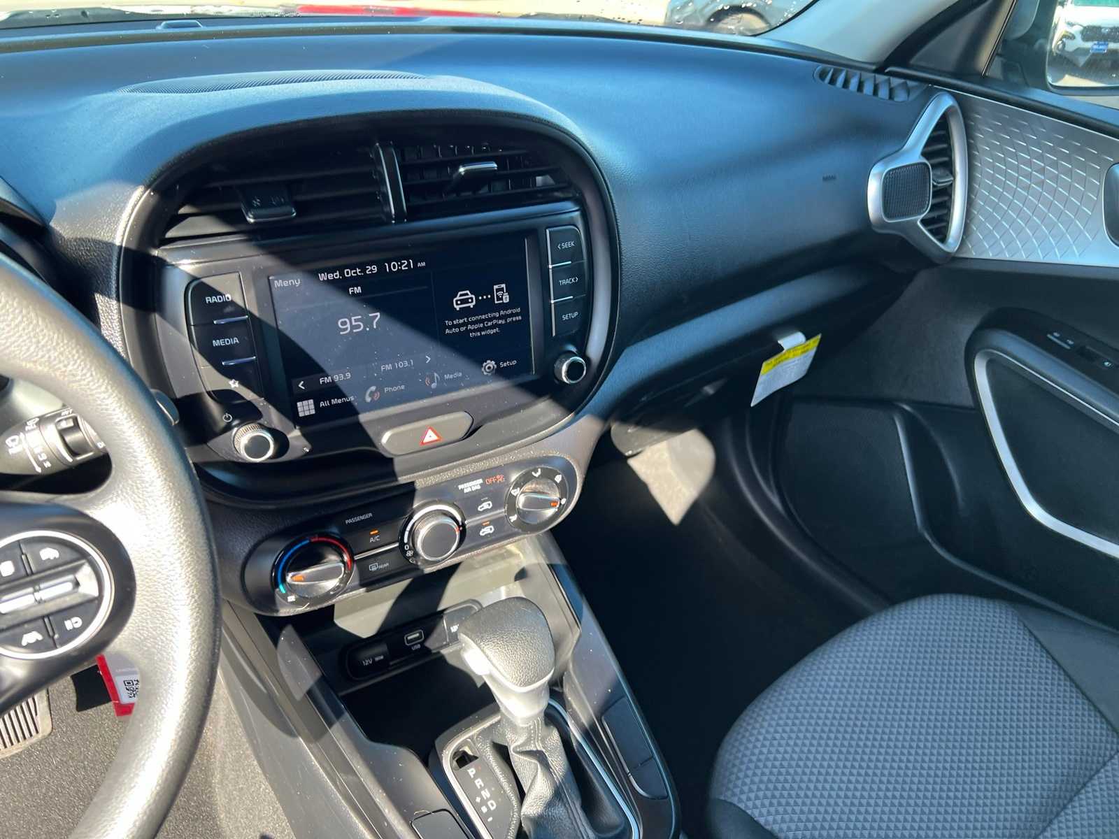 Thumbnail: 2023 Kia Soul - 37