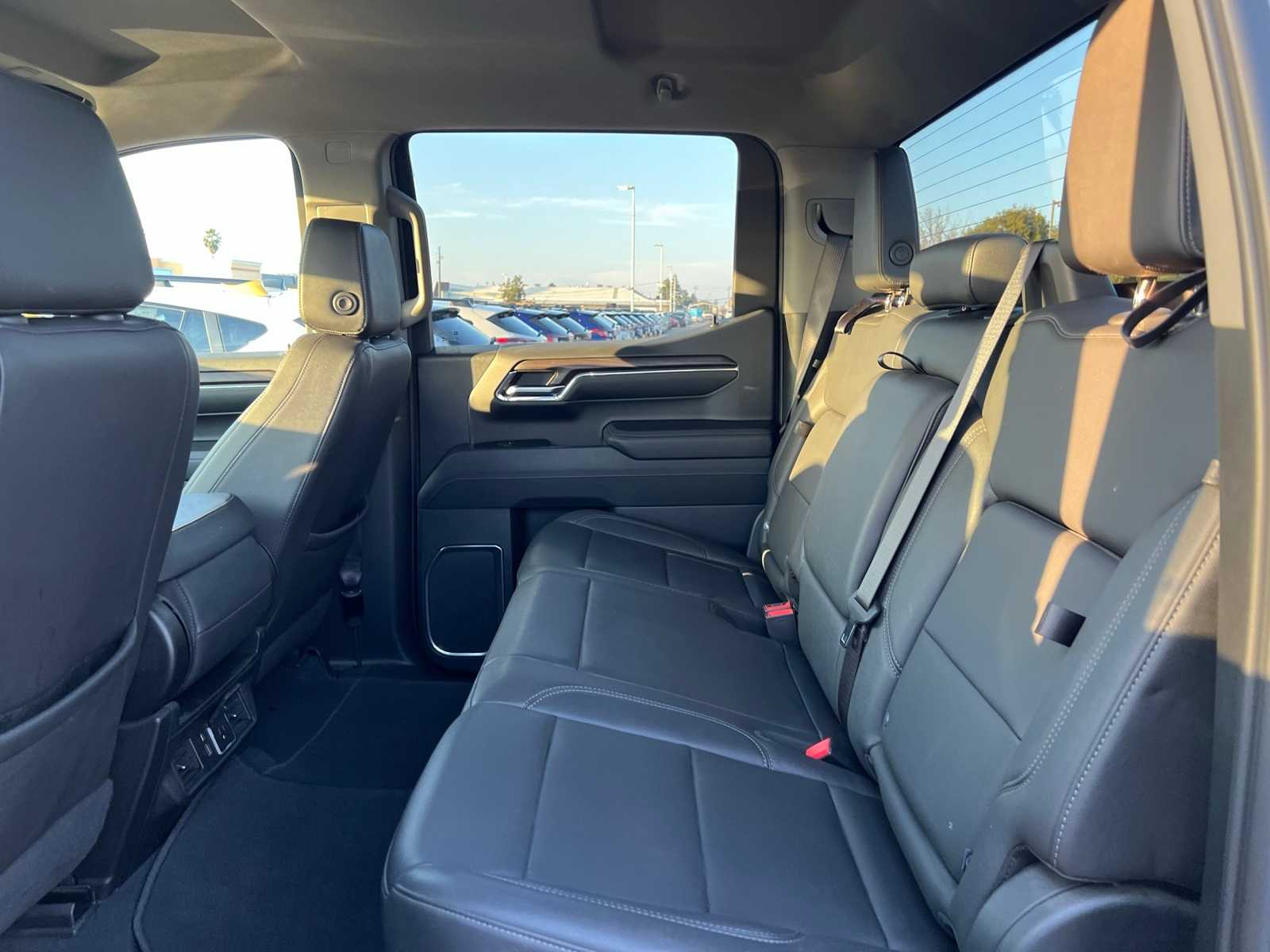 Thumbnail: 2024 GMC Sierra 1500 - 19