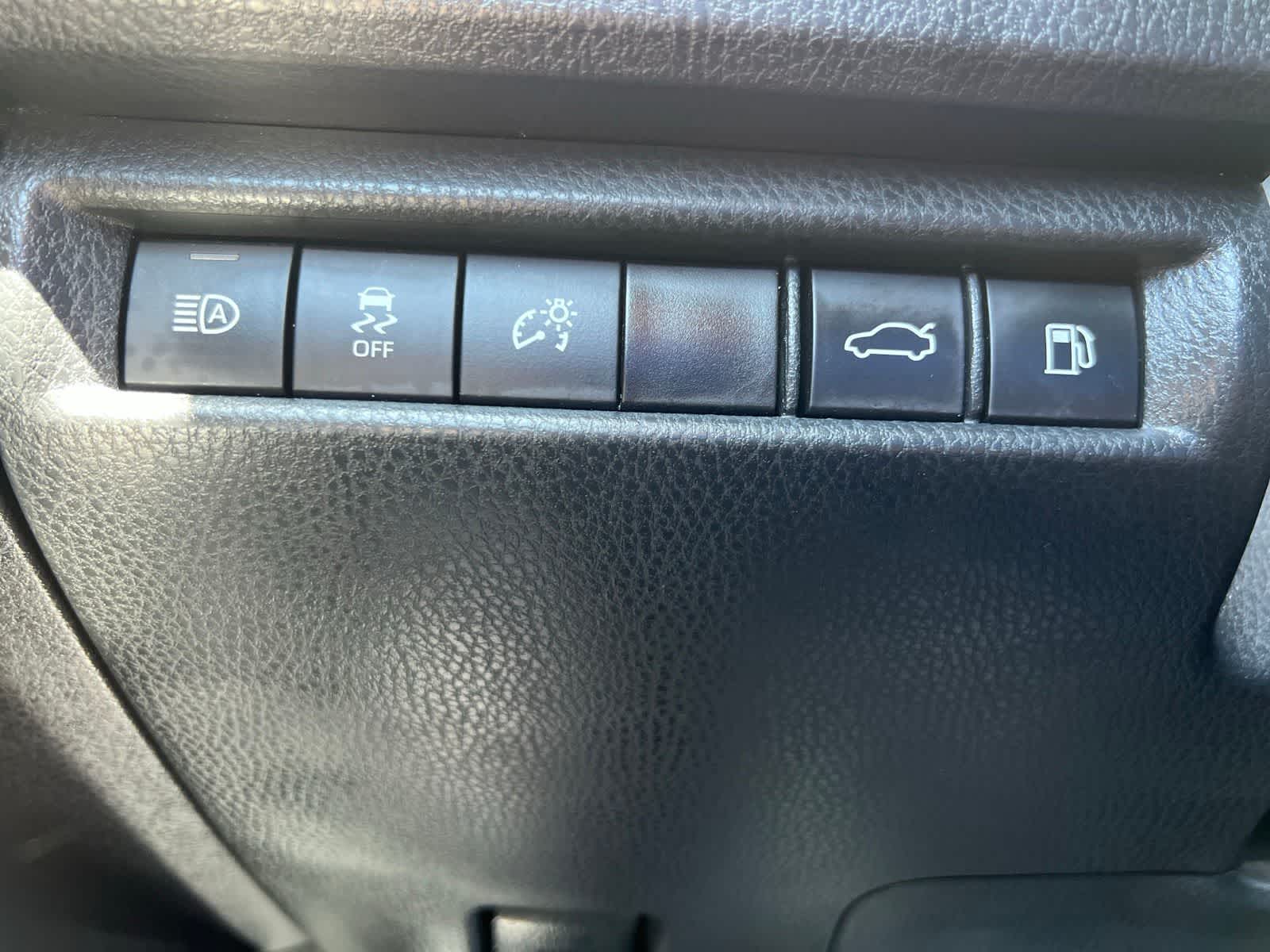 Thumbnail: 2025 Toyota Camry - 29
