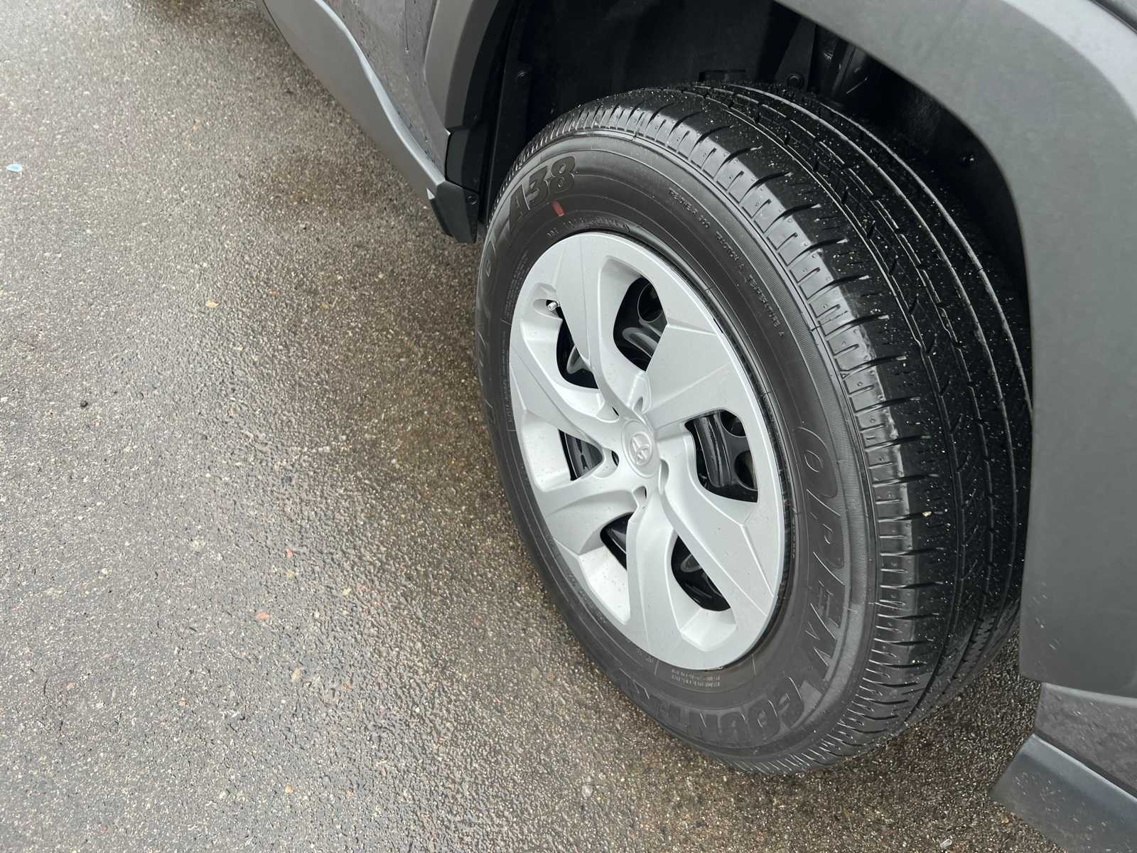 Thumbnail: 2024 Toyota RAV4 - 17