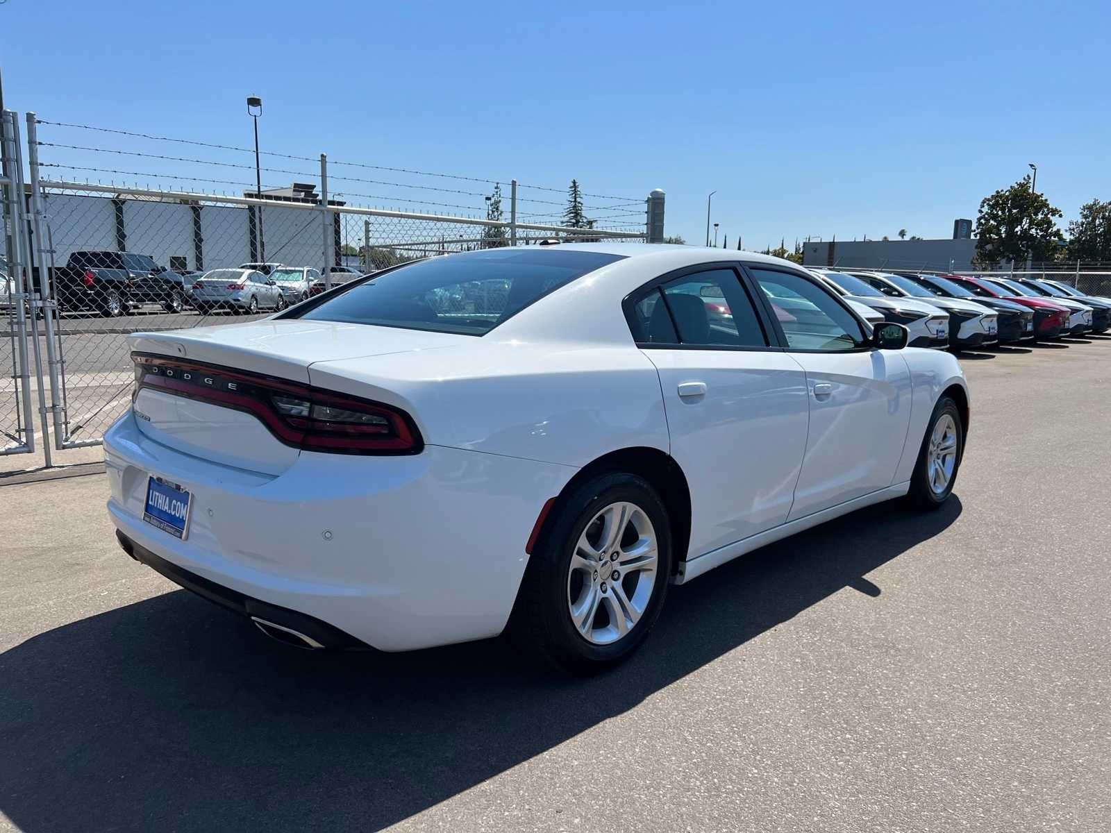 Thumbnail: 2022 Dodge Charger - 8