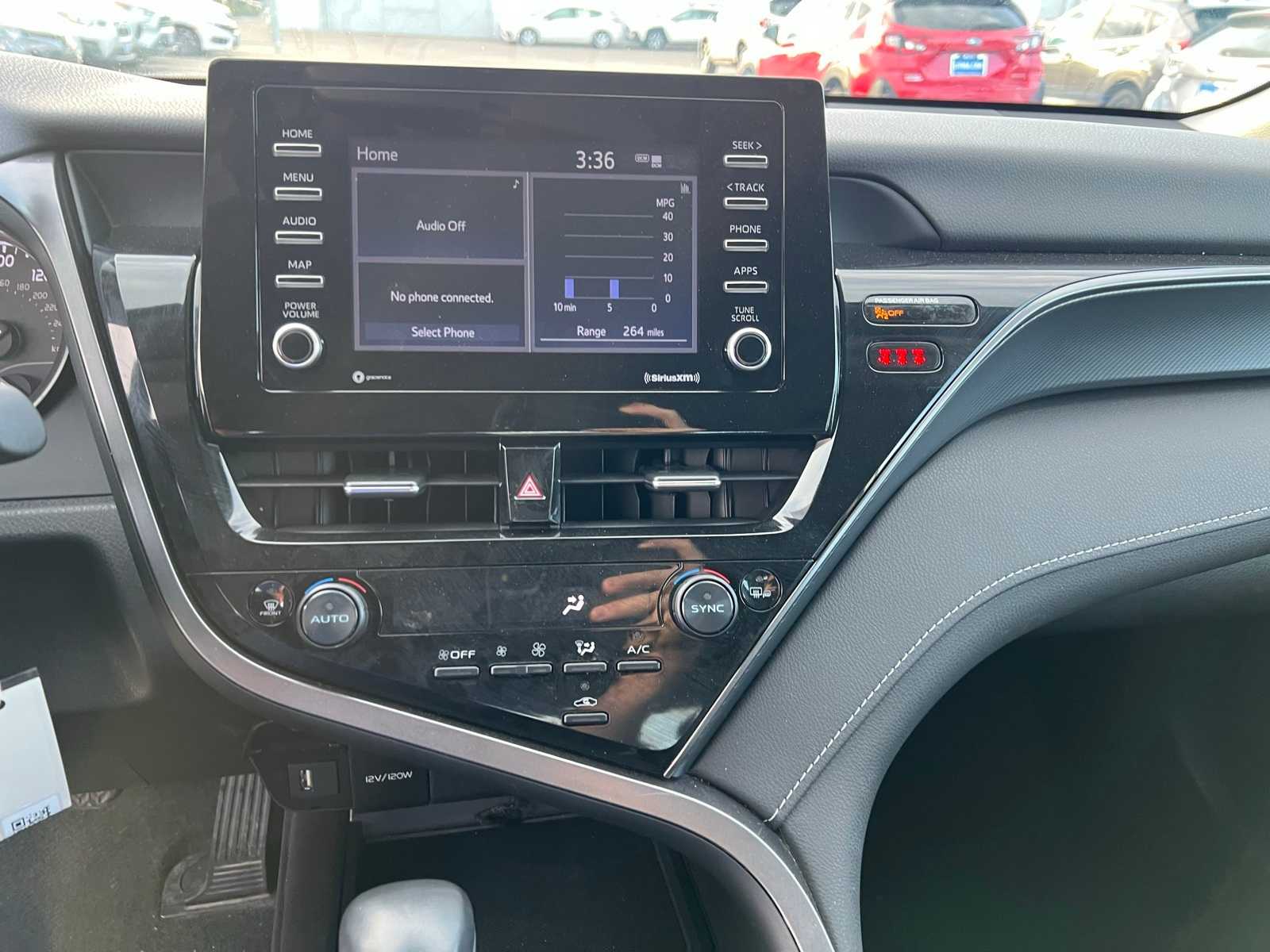 Thumbnail: 2023 Toyota Camry - 30