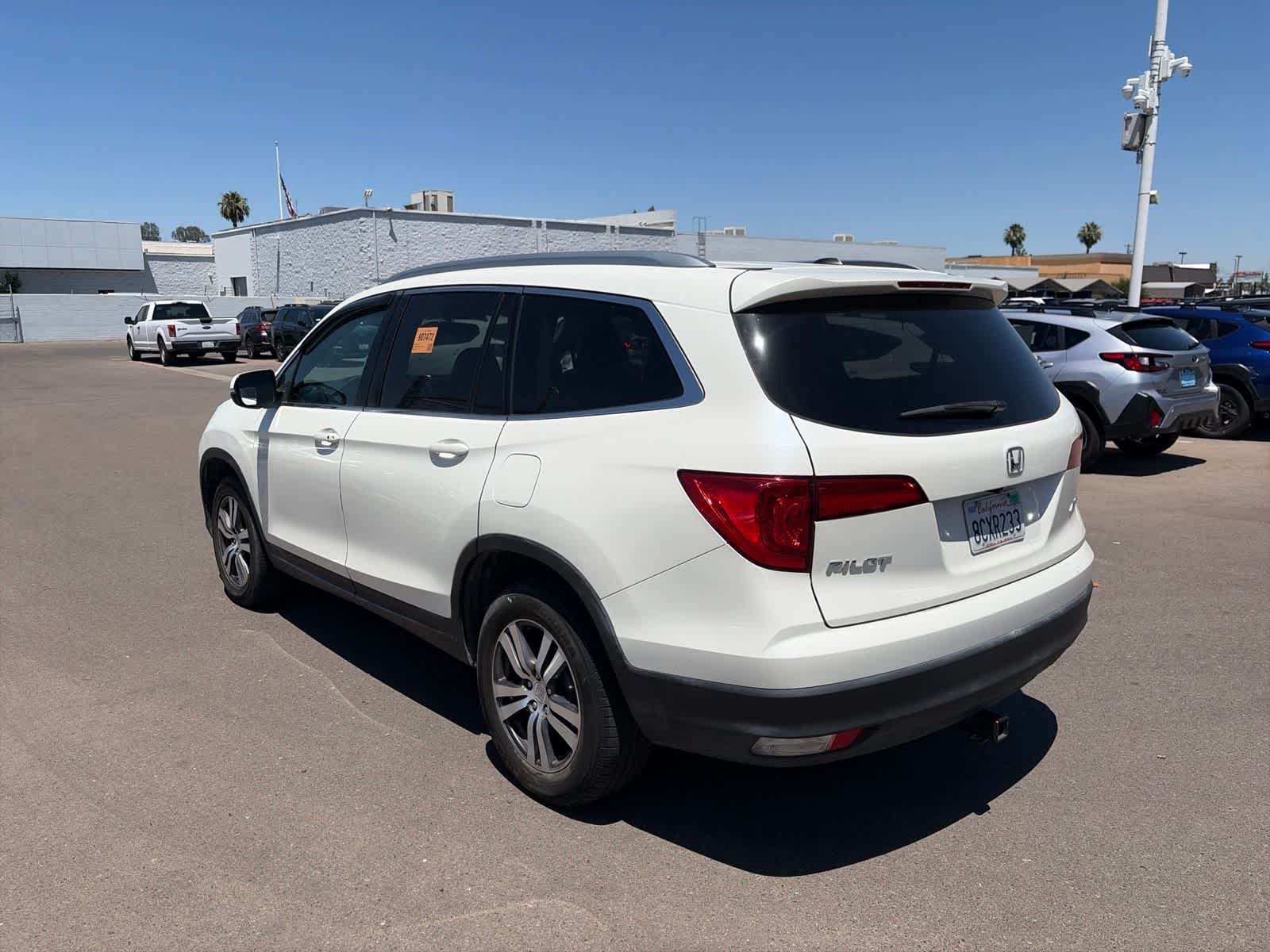 Thumbnail: 2018 Honda Pilot - 15