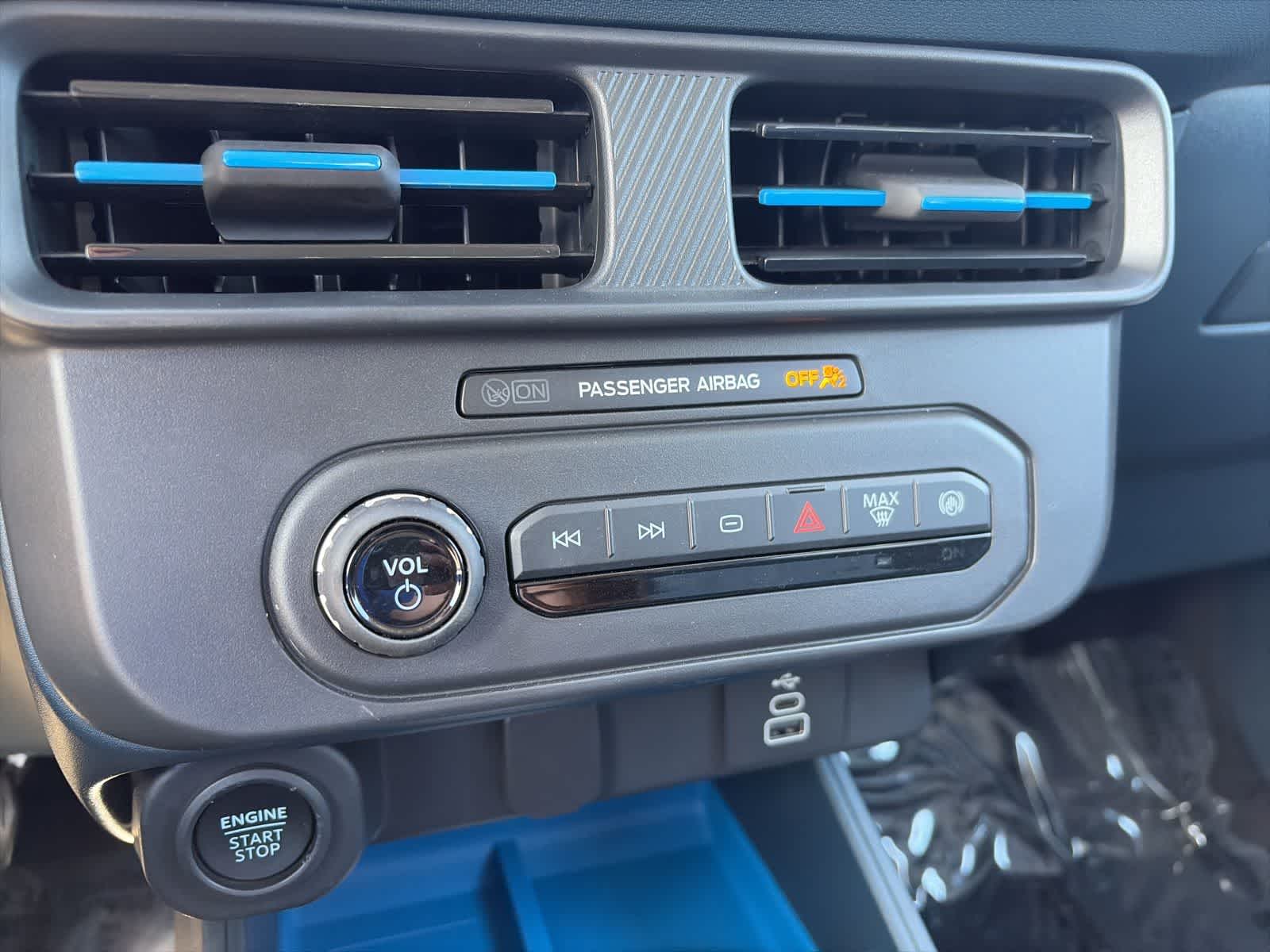 Thumbnail: 2025 Ford Maverick - 33