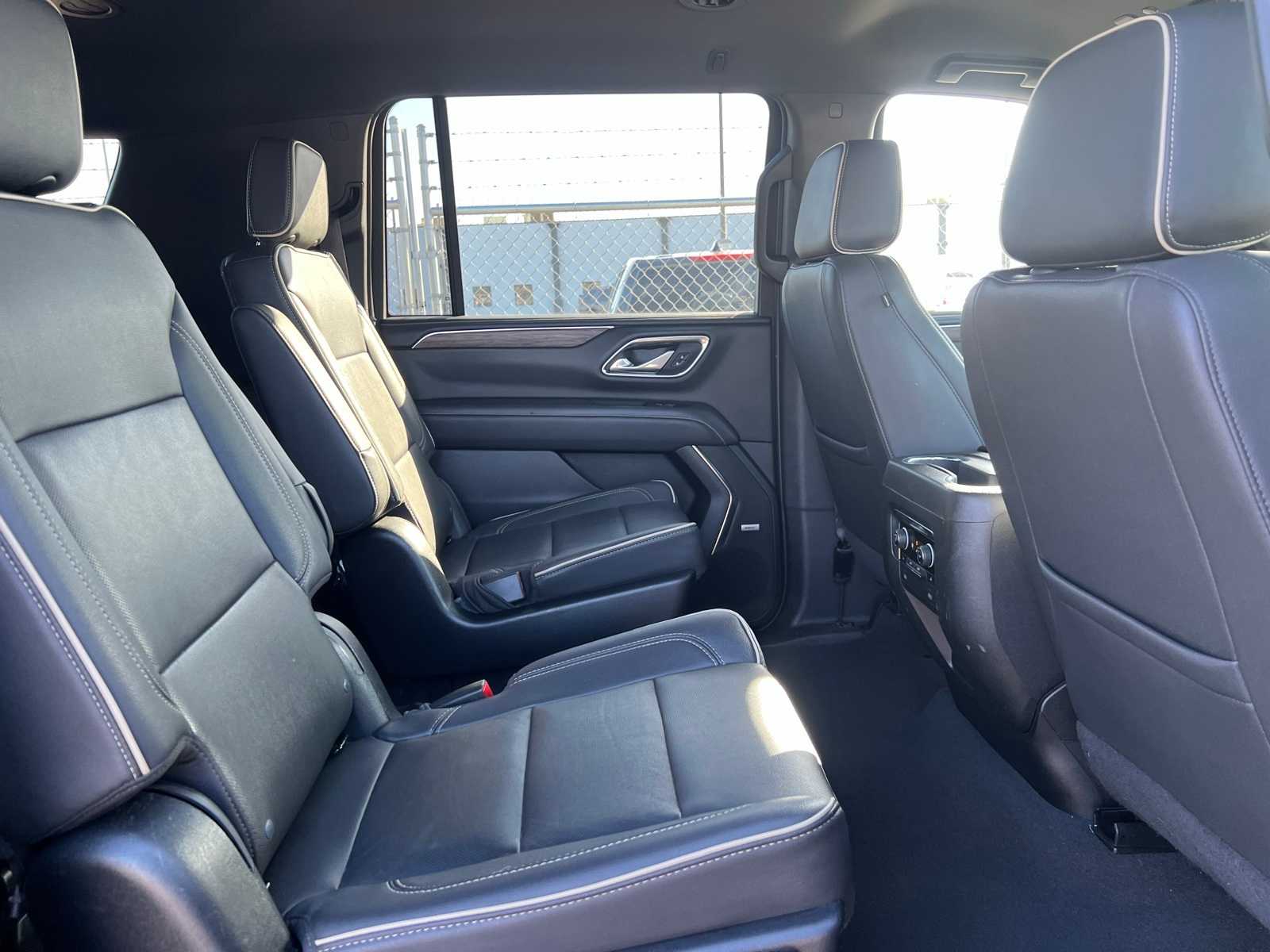 Thumbnail: 2023 Chevrolet Suburban - 22