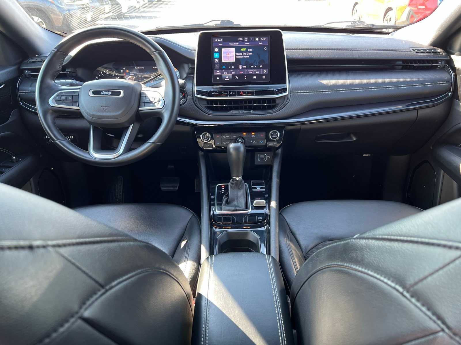 Thumbnail: 2022 Jeep Compass - 28