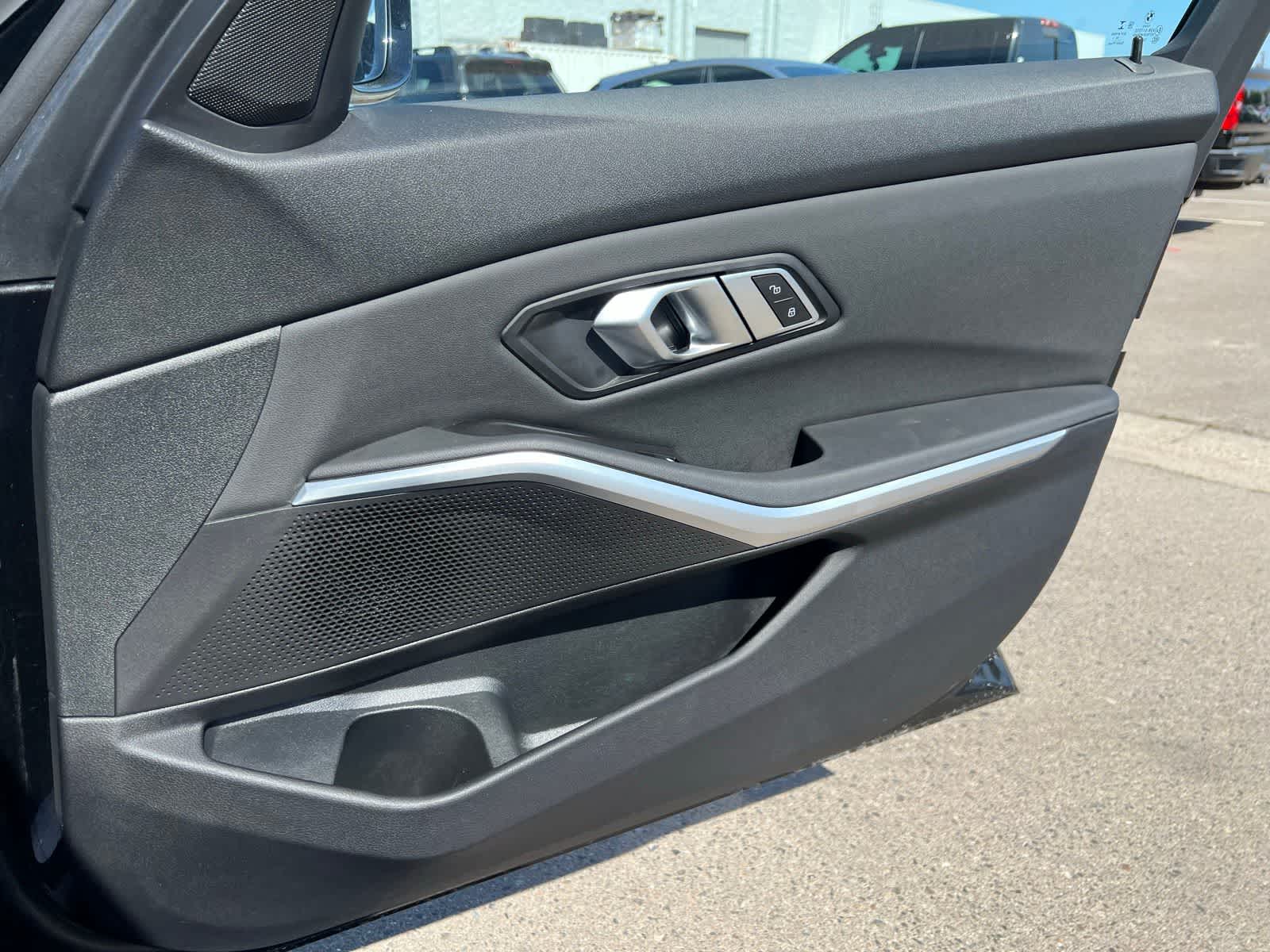 Thumbnail: 2019 BMW 3 Series - 27