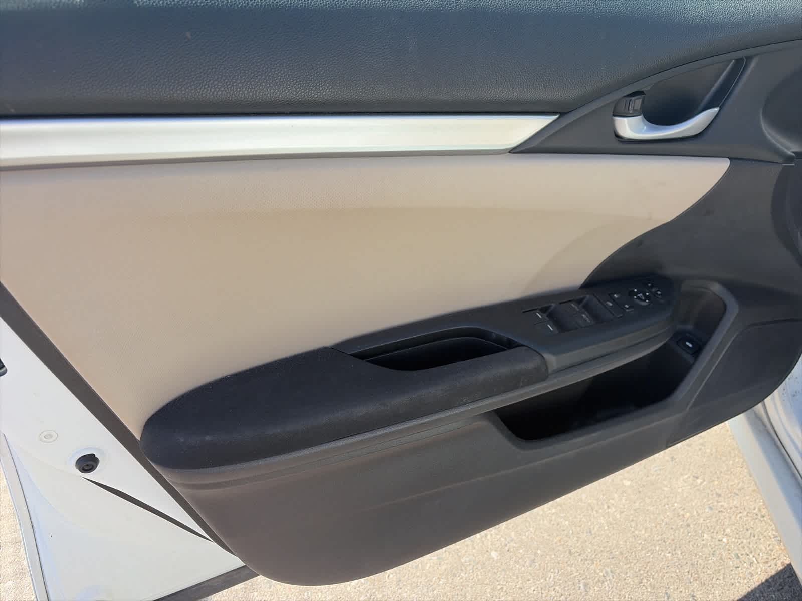 Thumbnail: 2016 Honda Civic - 24