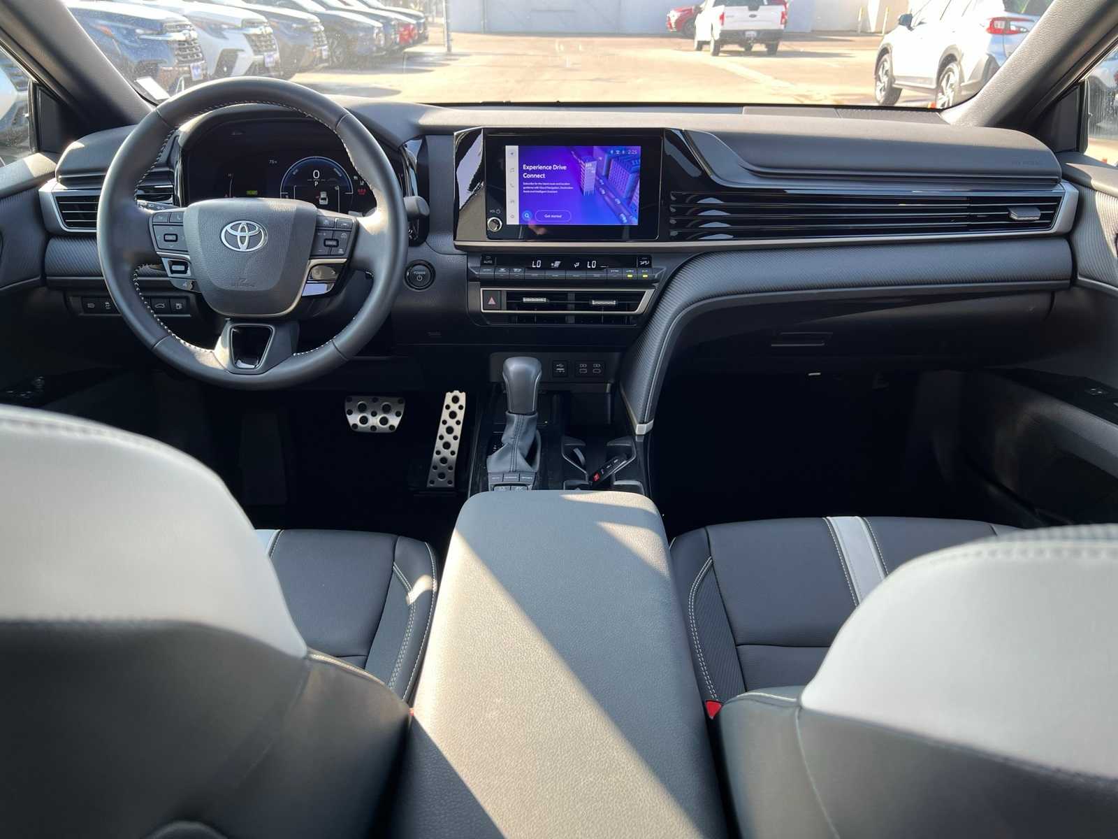 Thumbnail: 2025 Toyota Camry - 29