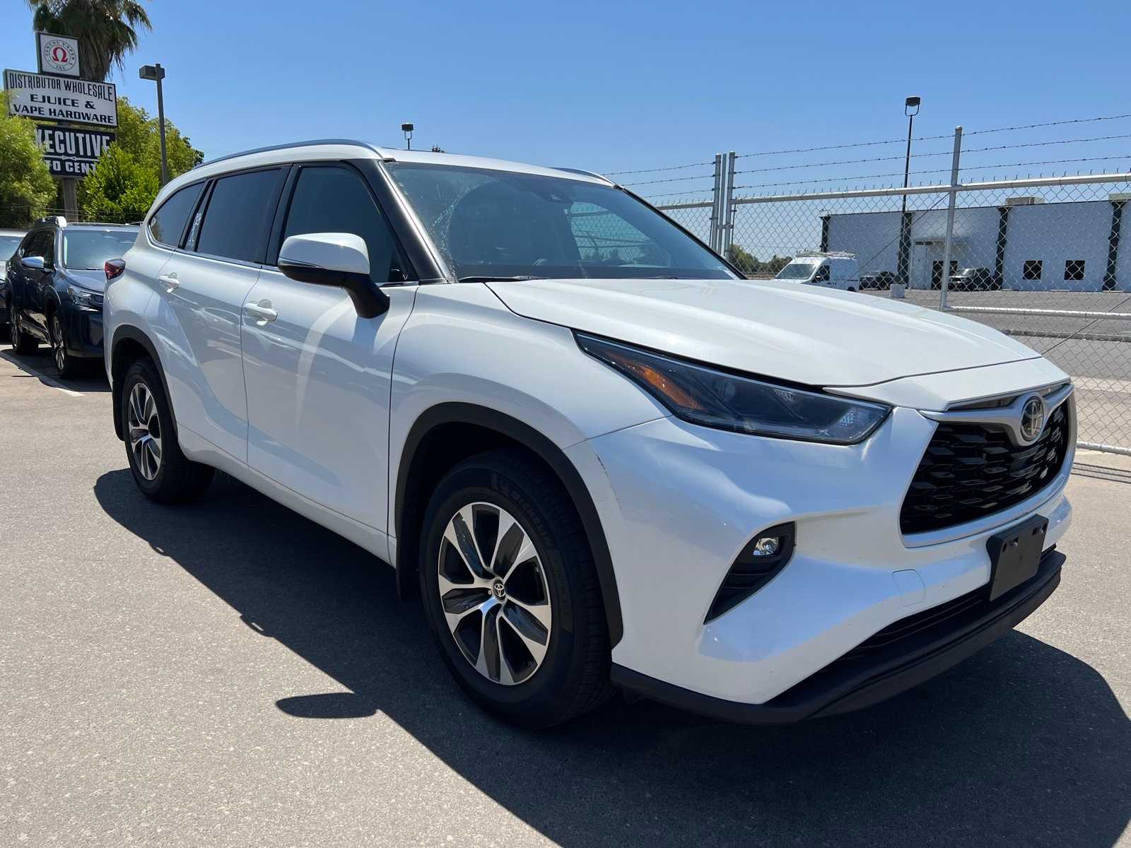 Thumbnail: 2021 Toyota Highlander - 11