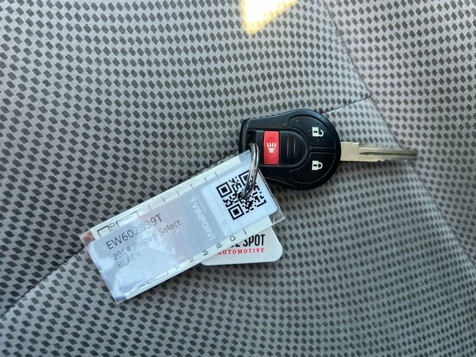 Thumbnail: 2014 Nissan Rogue - 36