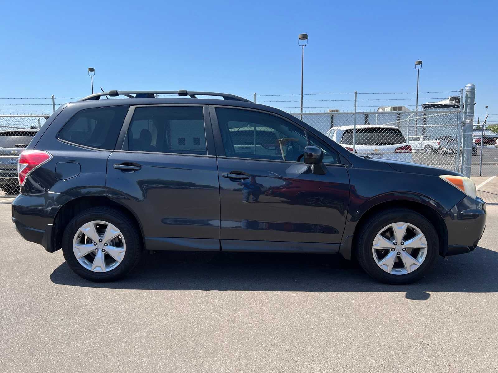 2015 Subaru Forester Premium 10