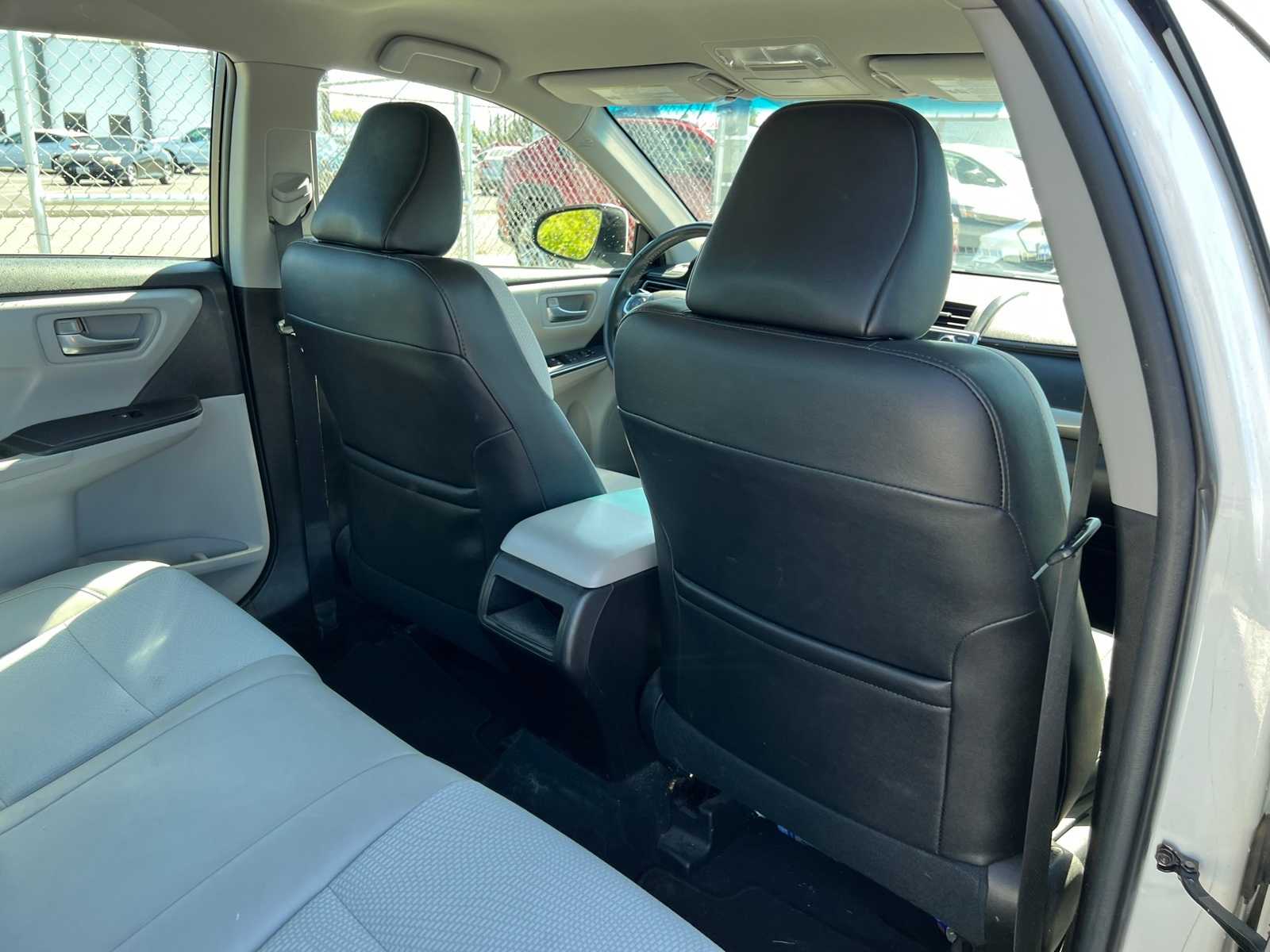 Thumbnail: 2016 Toyota Camry - 22