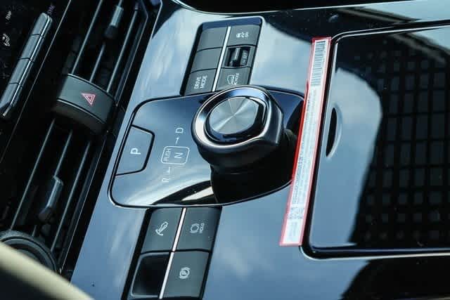 Thumbnail: 2025 Subaru Solterra - 16