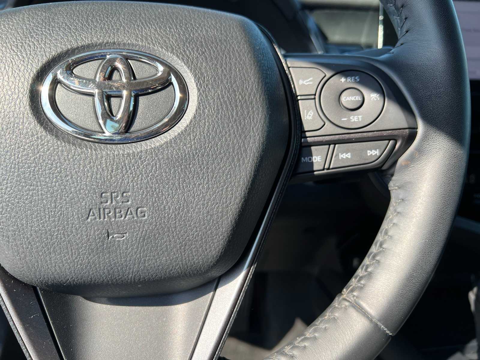 Thumbnail: 2023 Toyota Camry - 35