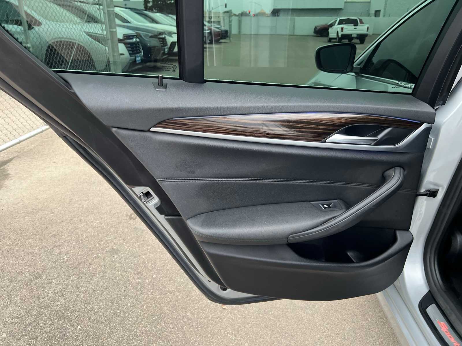 Thumbnail: 2018 BMW 5 Series - 18