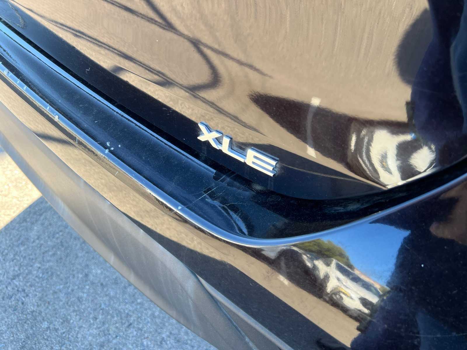 Thumbnail: 2021 Toyota Highlander - 7