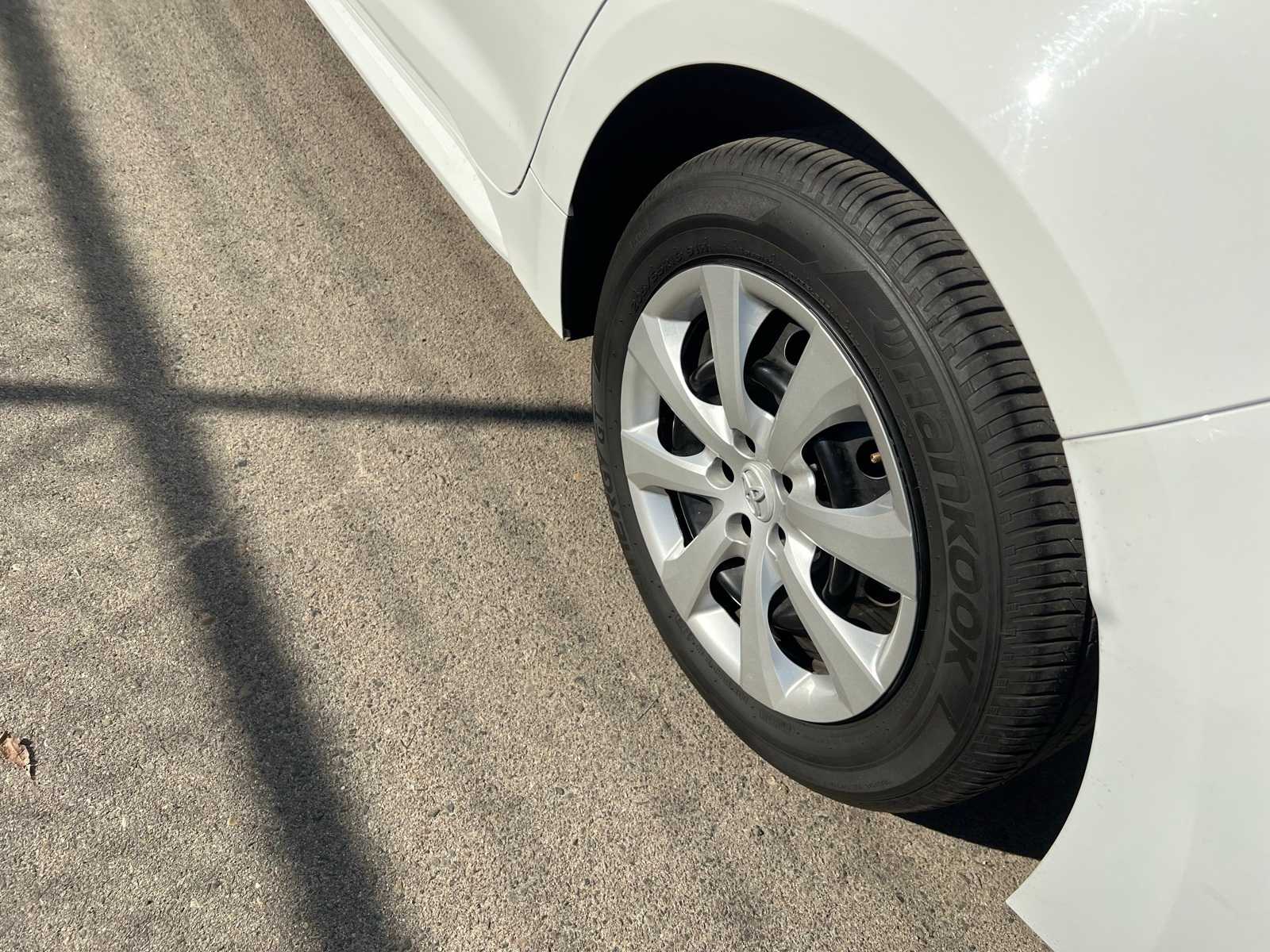 Thumbnail: 2024 Toyota Corolla - 17